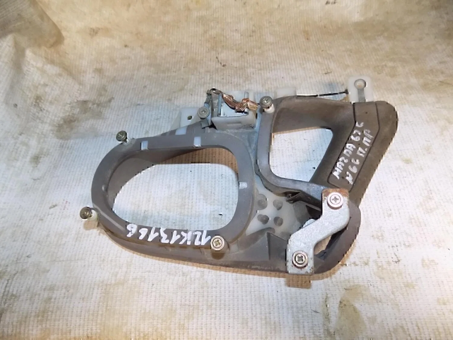 Накладка ручки внутренней MAZDA 626 (GE) 1992-1997 - миниатюра 2