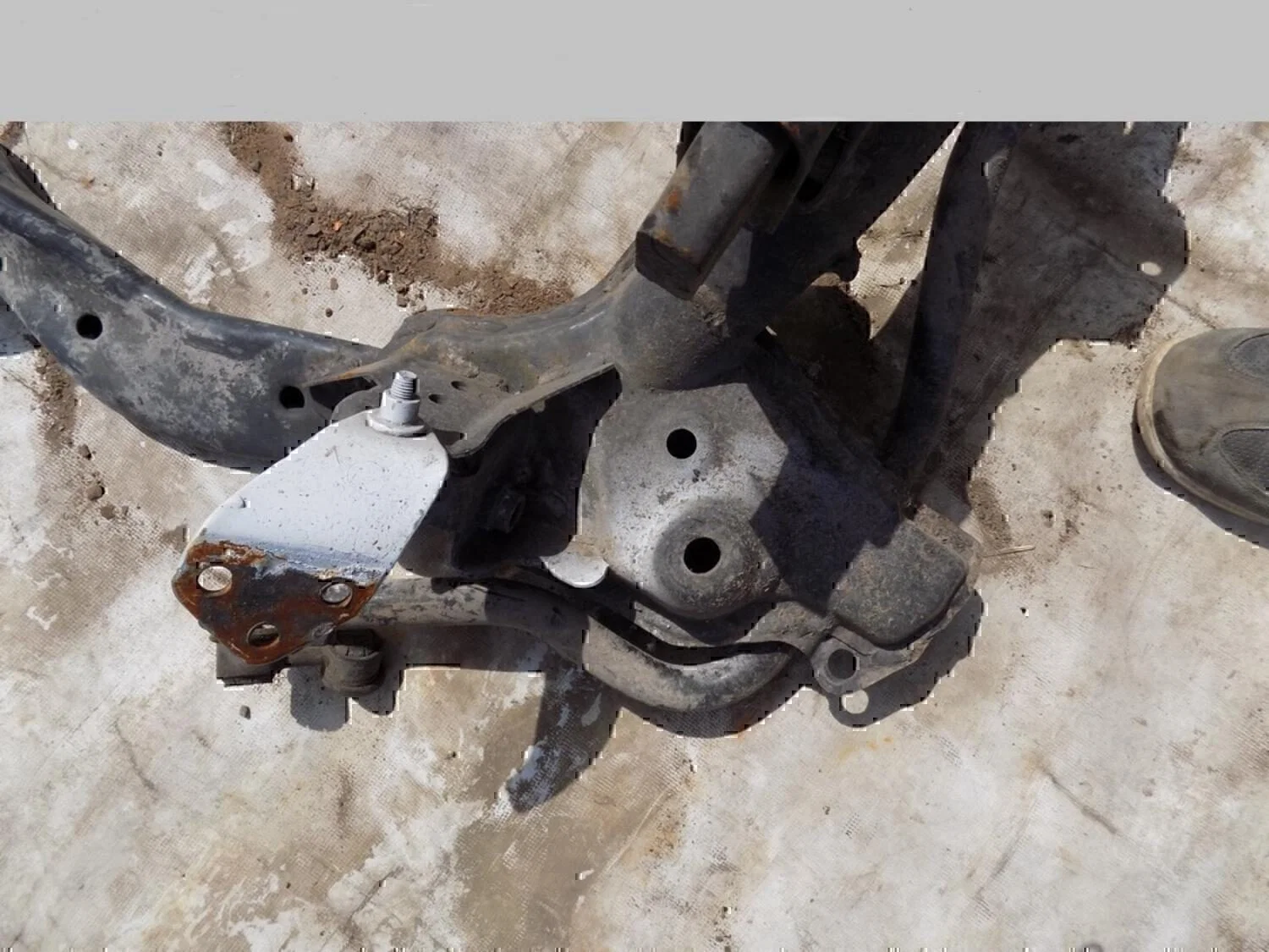 Балка подмоторная HONDA Civic 2001-2005 - миниатюра 3