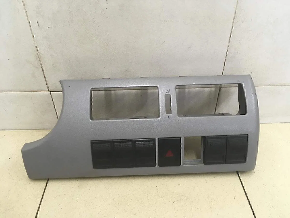 Накладка (кузов внутри) VW Pointer/Golf BR 2004-2009 - изображение 1