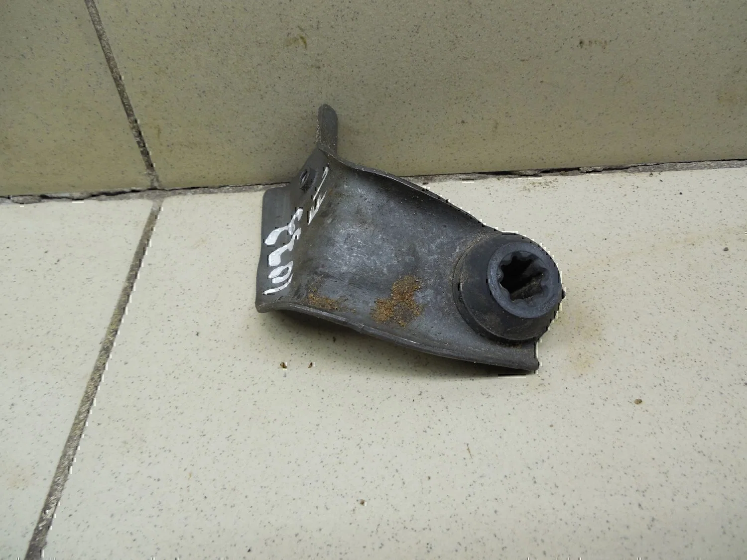 Кронштейн радиатора RENAULT Clio/Symbol 1998-2008 - миниатюра 2