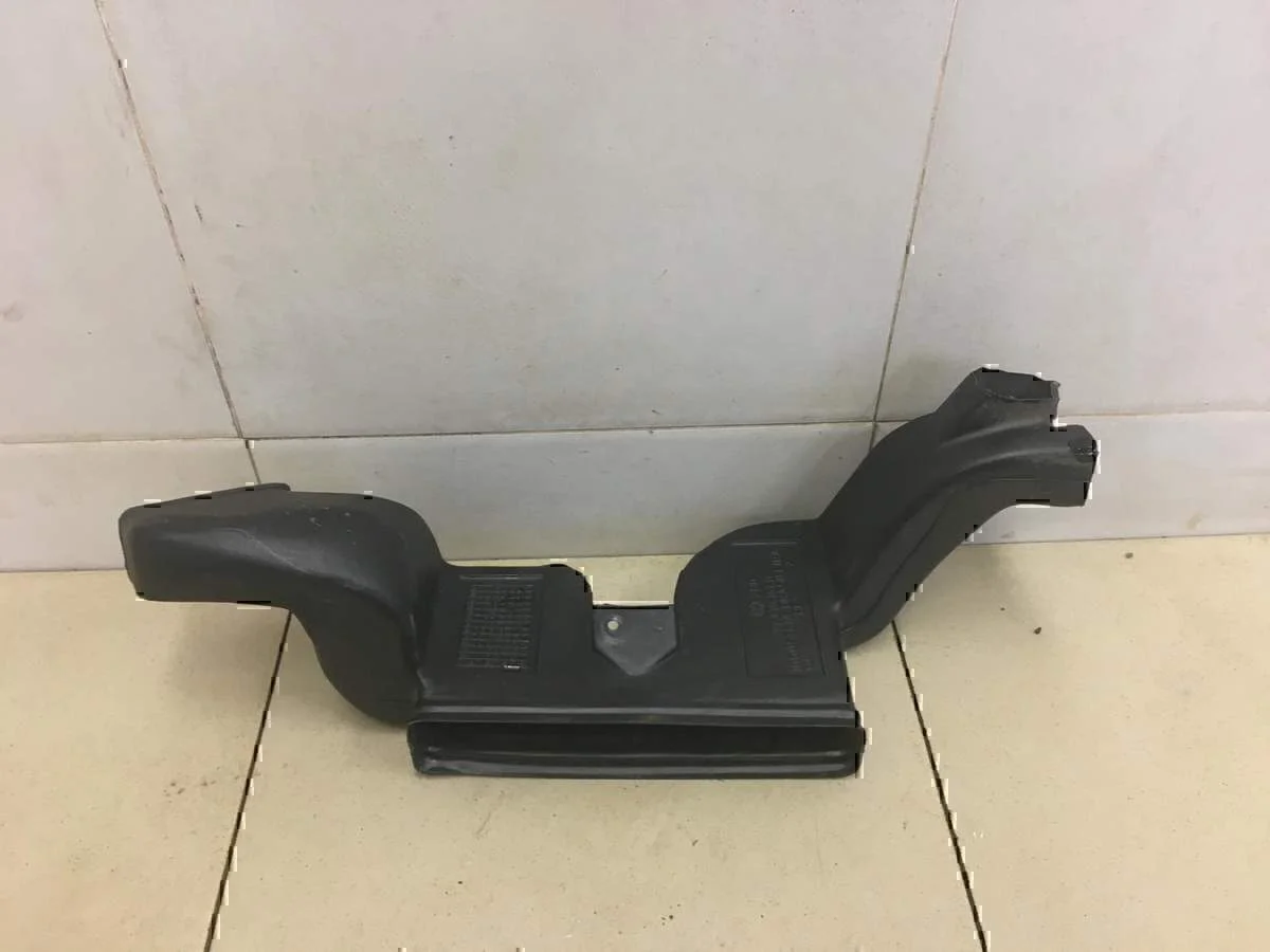 Воздуховод отопителя VW Pointer/Golf BR 2004-2009 - изображение 1