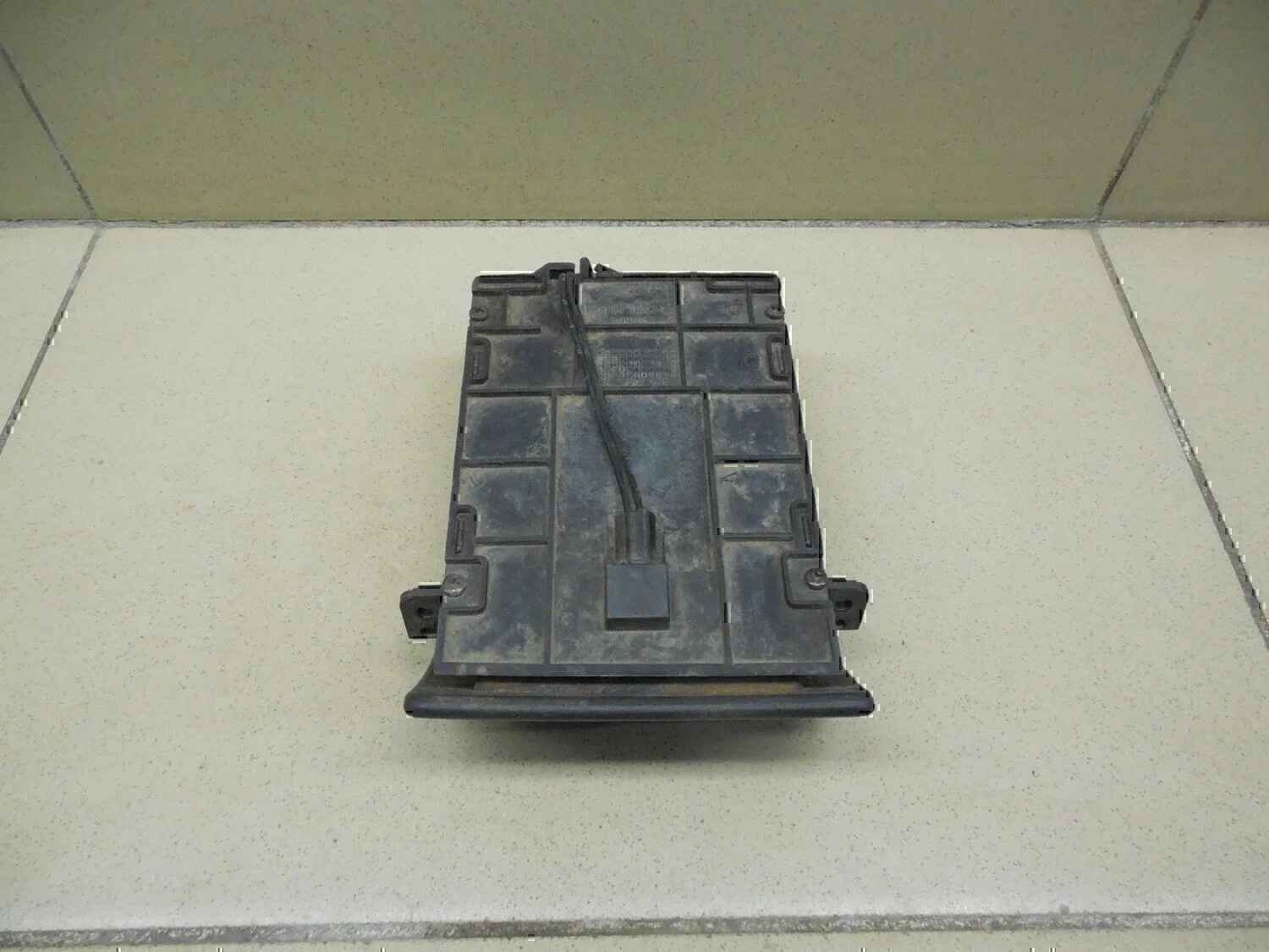 Пепельница передняя Hyundai-KIA RIO 2000-2004 - миниатюра 8