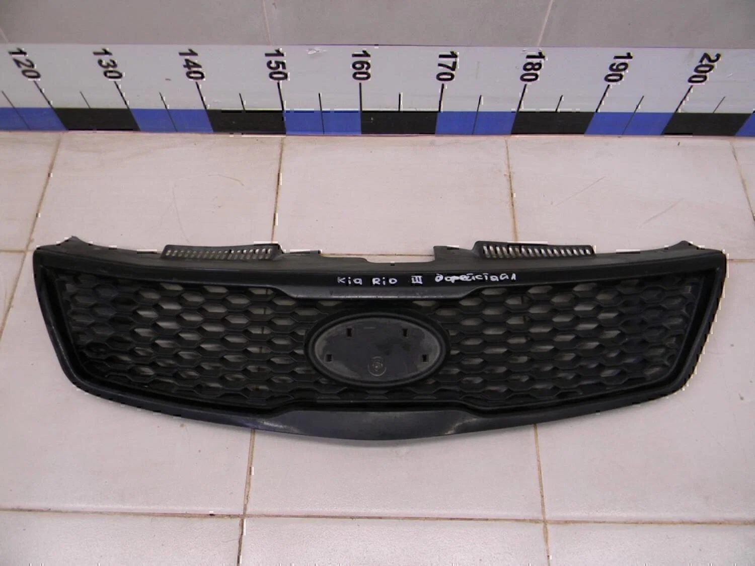 Решетка радиатора Hyundai-KIA Cerato 2009-2013 - изображение 1