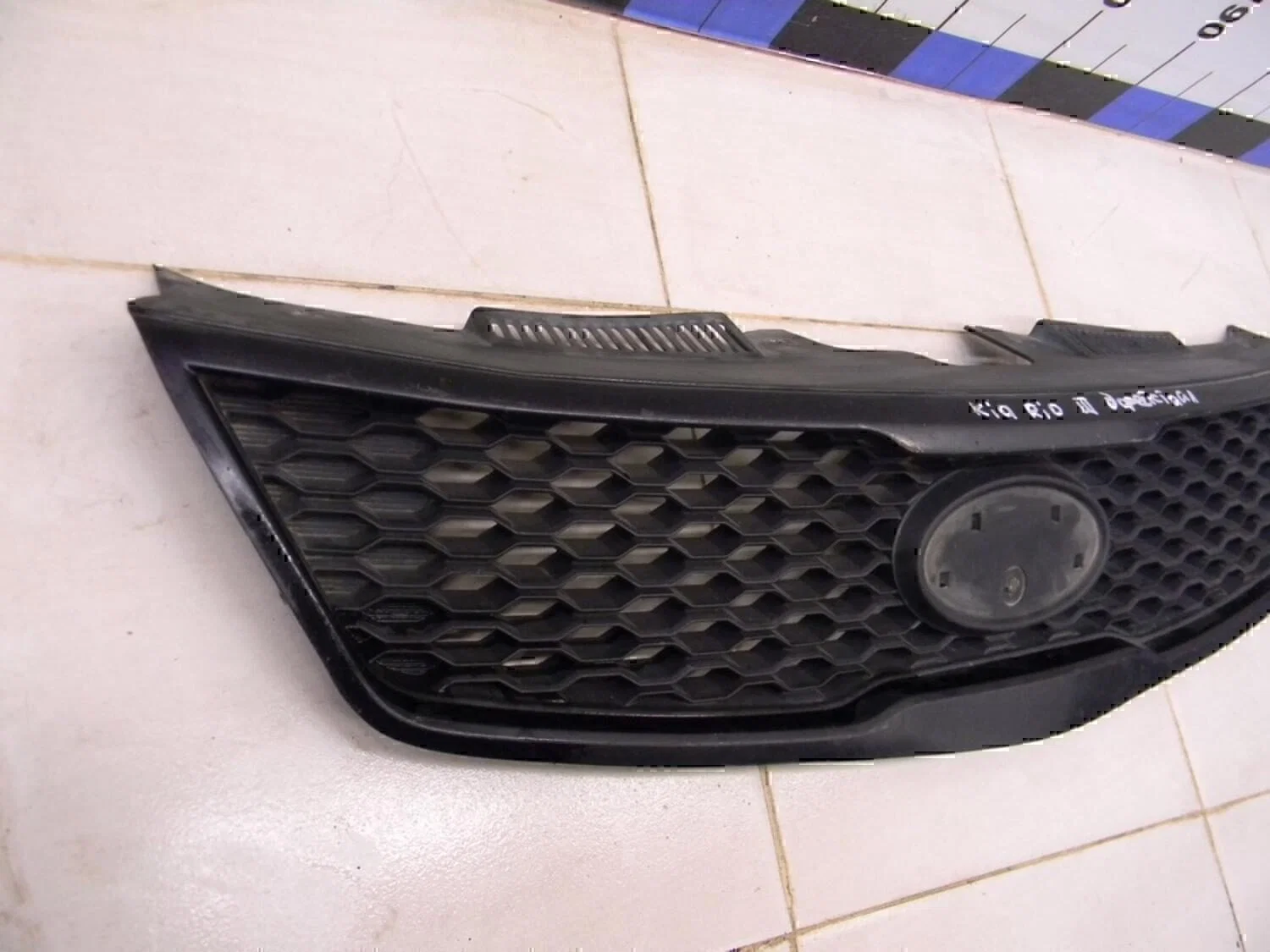 Решетка радиатора Hyundai-KIA Cerato 2009-2013 - миниатюра 2