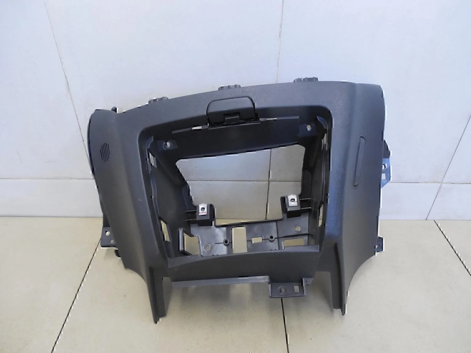 Консоль Hyundai-KIA Elantra 2006-2011 - изображение 1