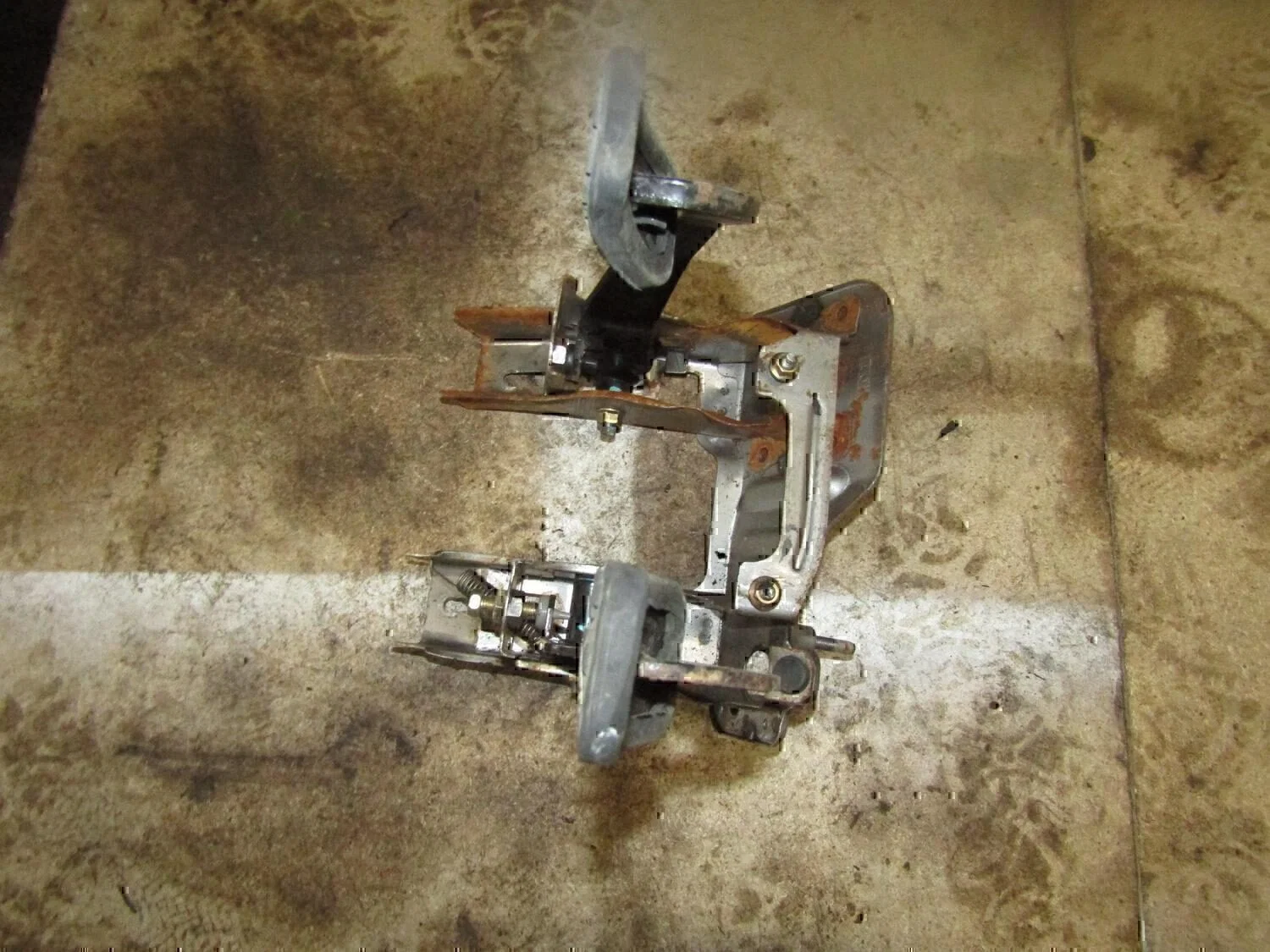 Блок педалей Hyundai-KIA Spectra 2001-2011 - миниатюра 2