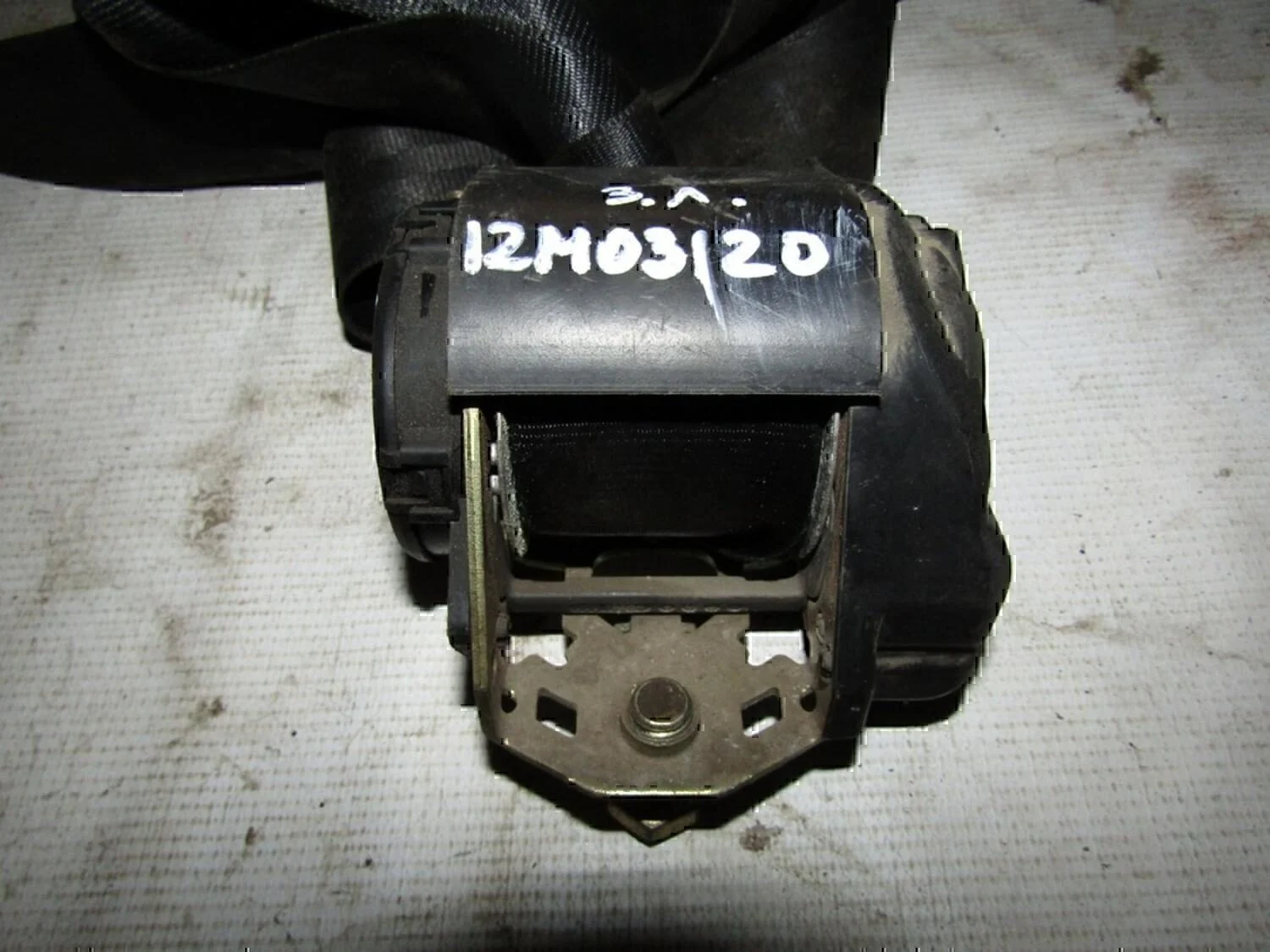 Ремень безопасности Audi A4 [B5] 1994-2000 - миниатюра 2