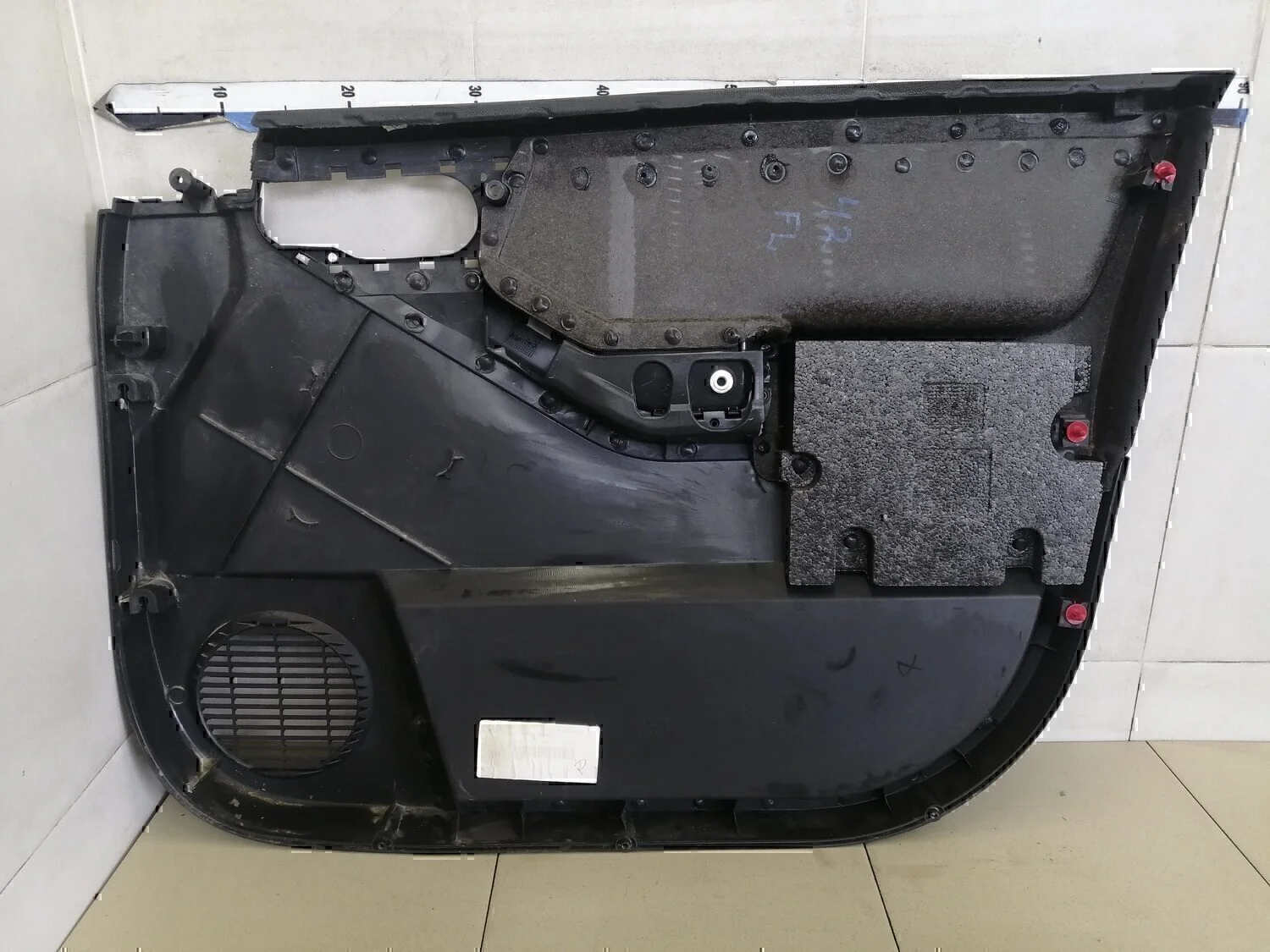 Обшивка двери передней левой OPEL Meriva 2003-2010 - миниатюра 2