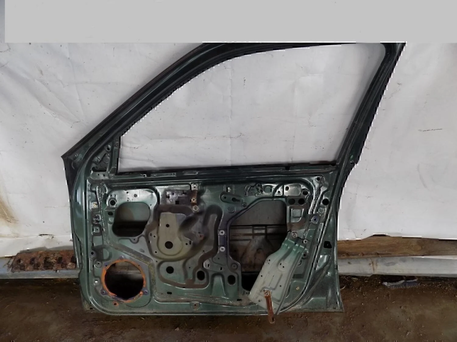 Дверь передняя правая NISSAN Primera P11E 1996-2002 - миниатюра 3