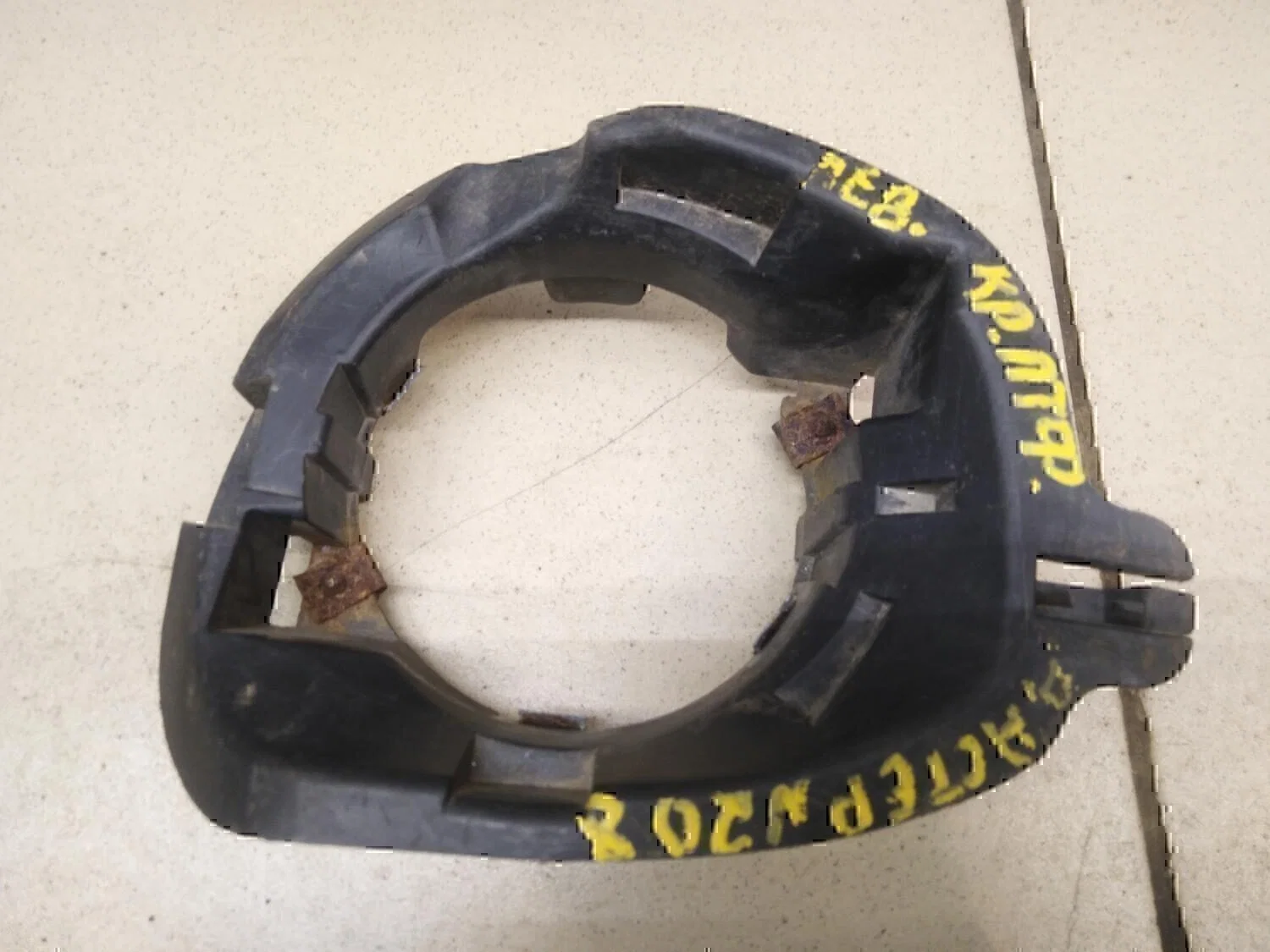 Кронштейн противотуманной фары левой RENAULT Clio/Symbol 1998-2008 - миниатюра 2