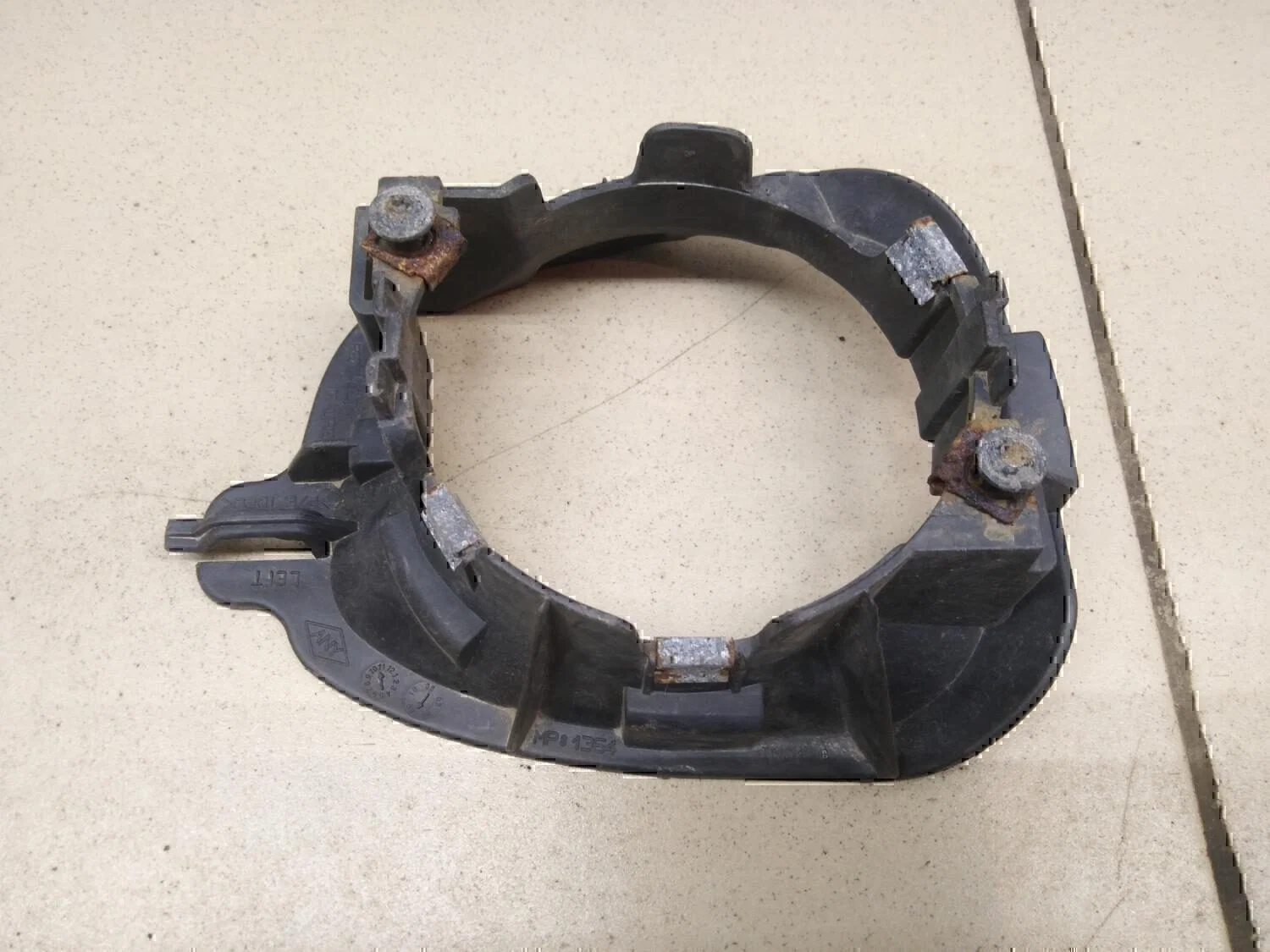 Кронштейн противотуманной фары левой RENAULT Clio/Symbol 1998-2008 - миниатюра 3