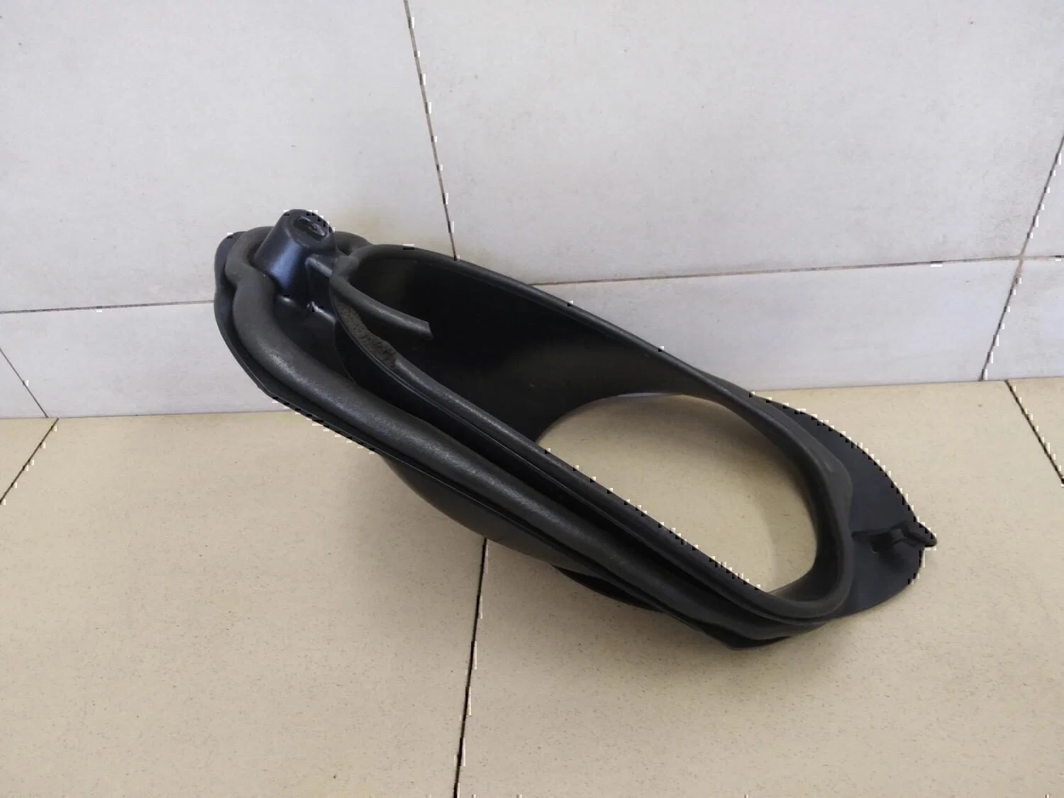 Воздухозаборник (внутри) Peugeot-Citroen C4 2005-2011 - миниатюра 2