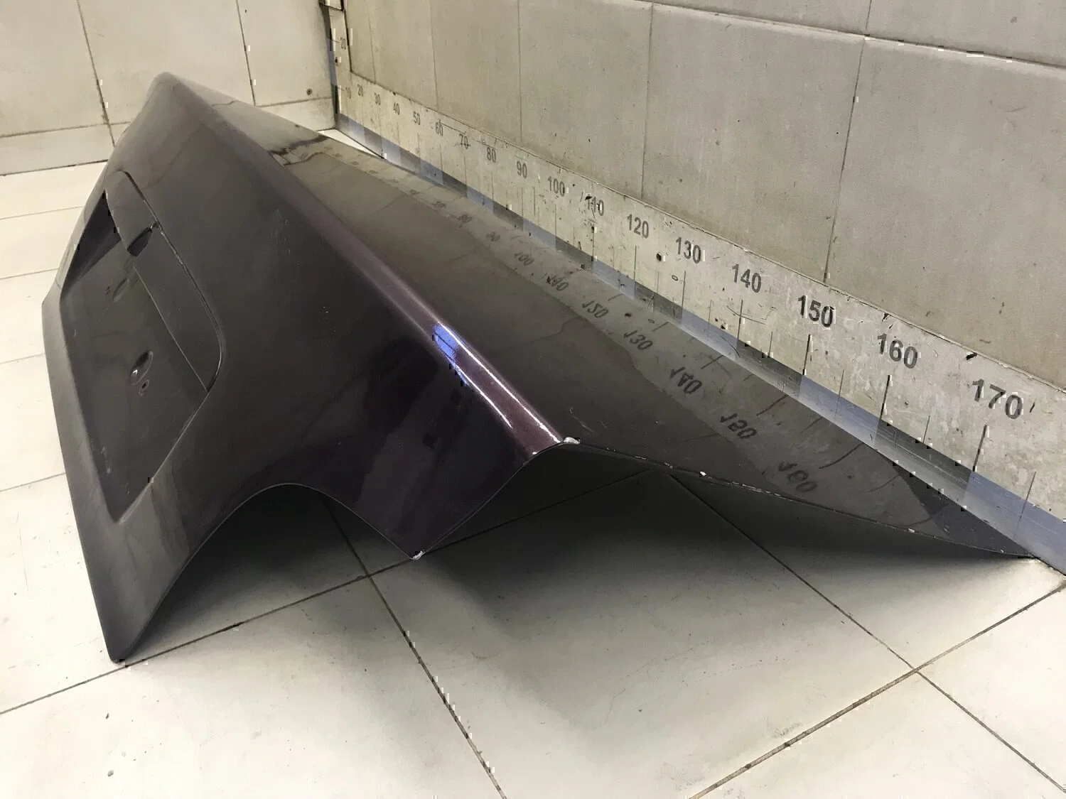Крышка багажника TOYOTA Avensis I 1997-2003 - миниатюра 2