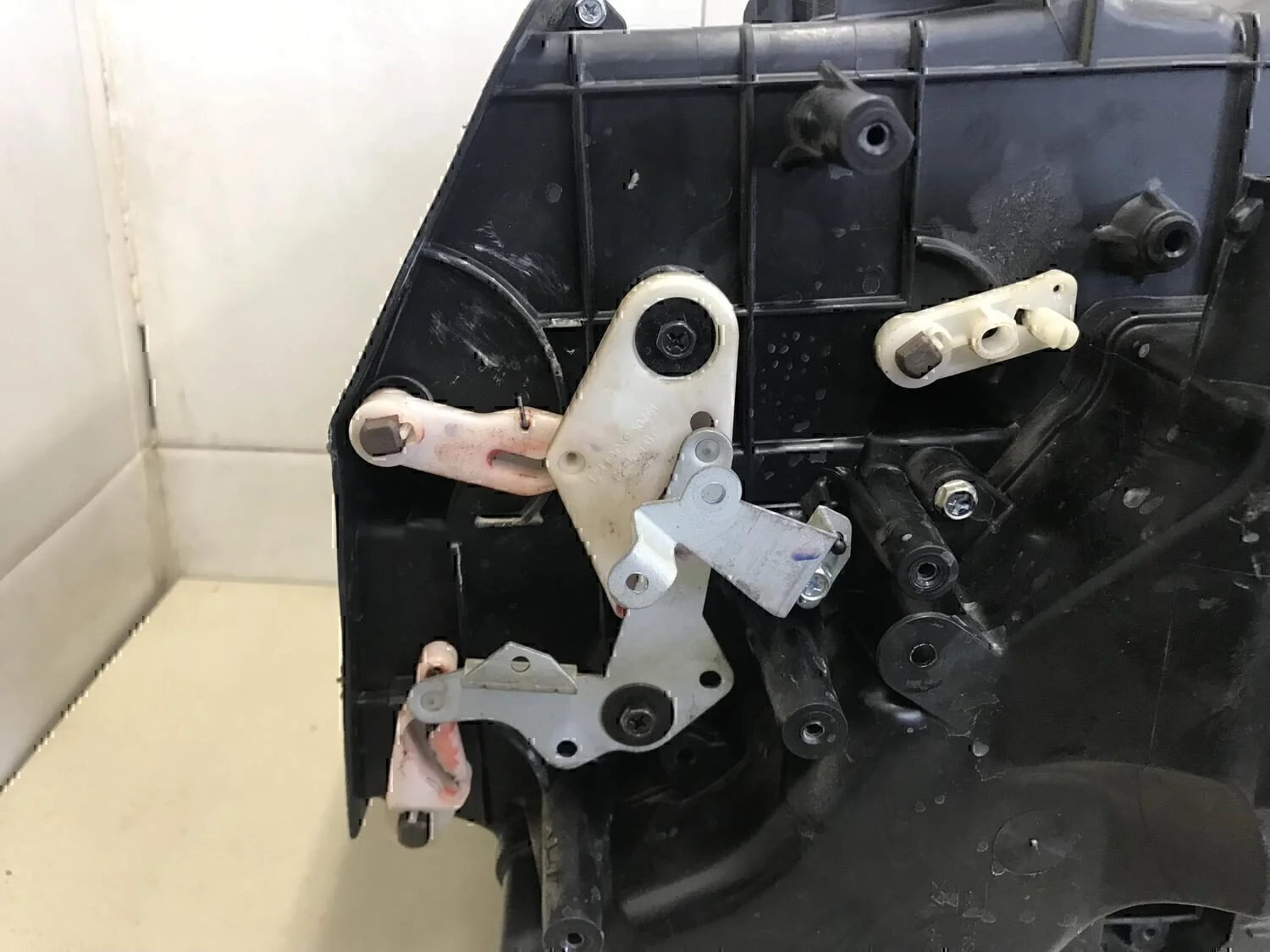 Корпус отопителя NISSAN Primera P12E 2002-2007 - миниатюра 10