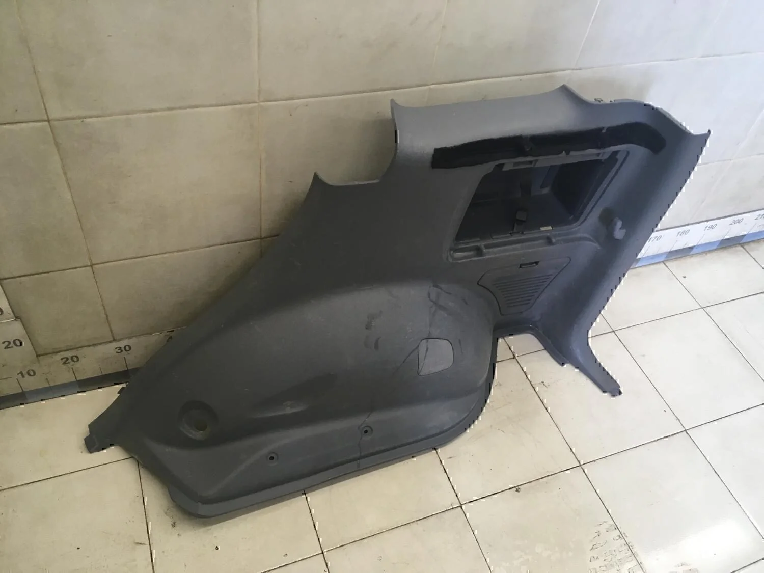 Обшивка багажника TOYOTA RAV 4 2000-2005 - миниатюра 3