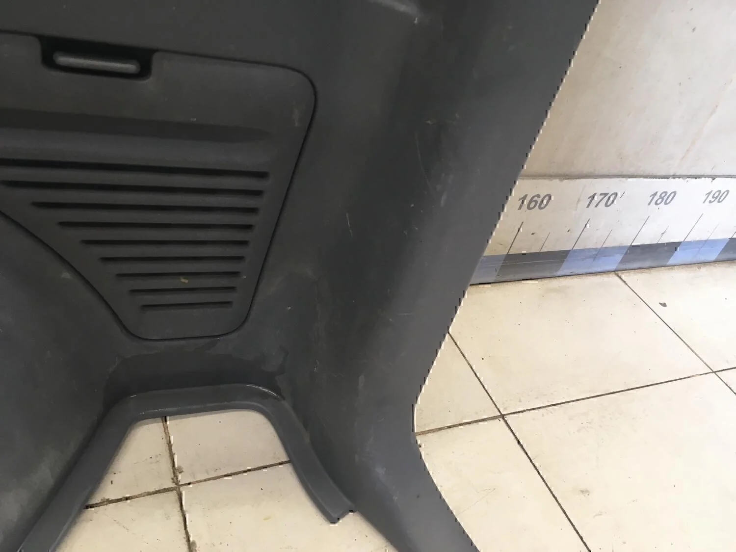 Обшивка багажника TOYOTA RAV 4 2000-2005 - миниатюра 6