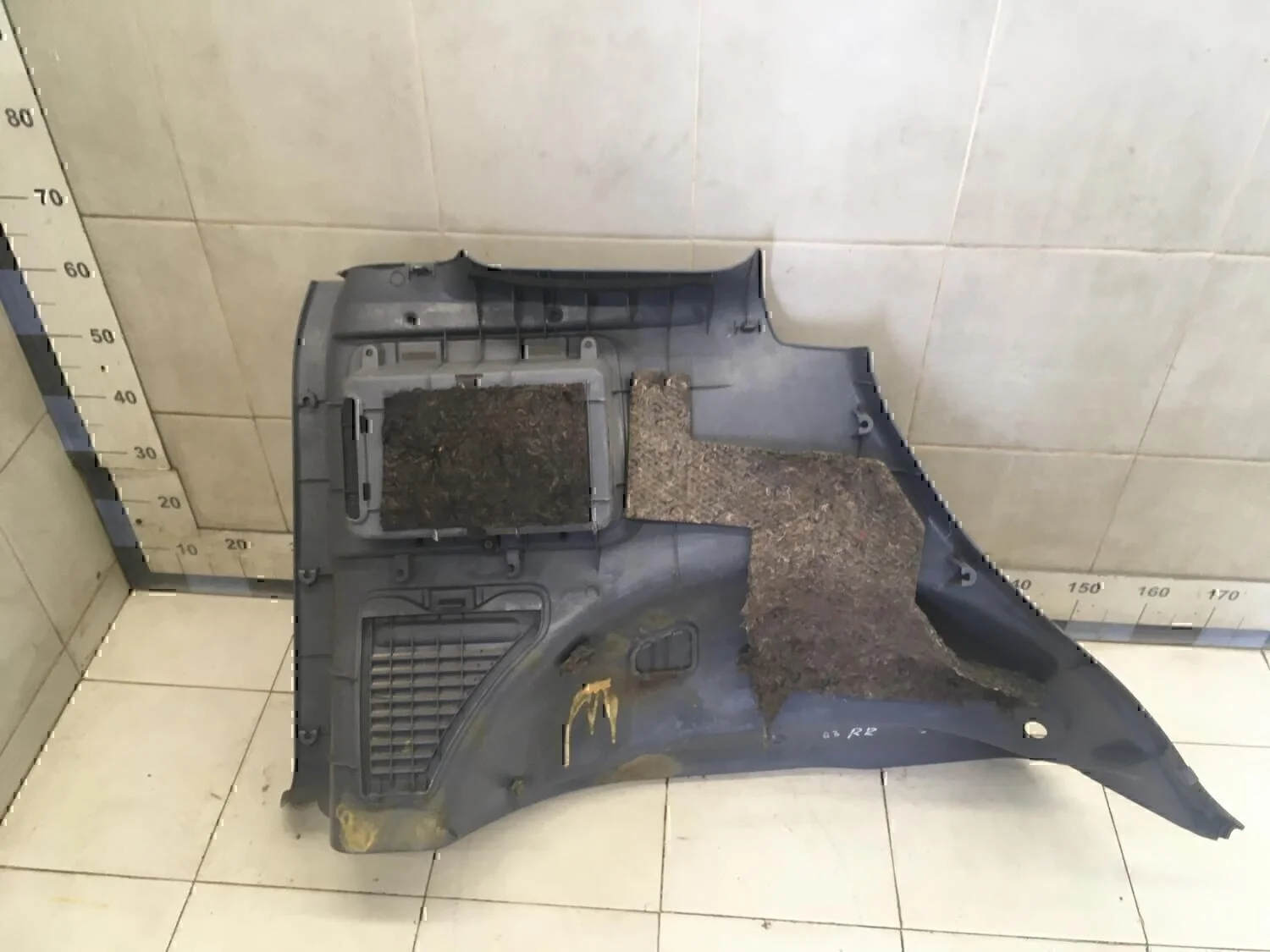 Обшивка багажника TOYOTA RAV 4 2000-2005 - миниатюра 8
