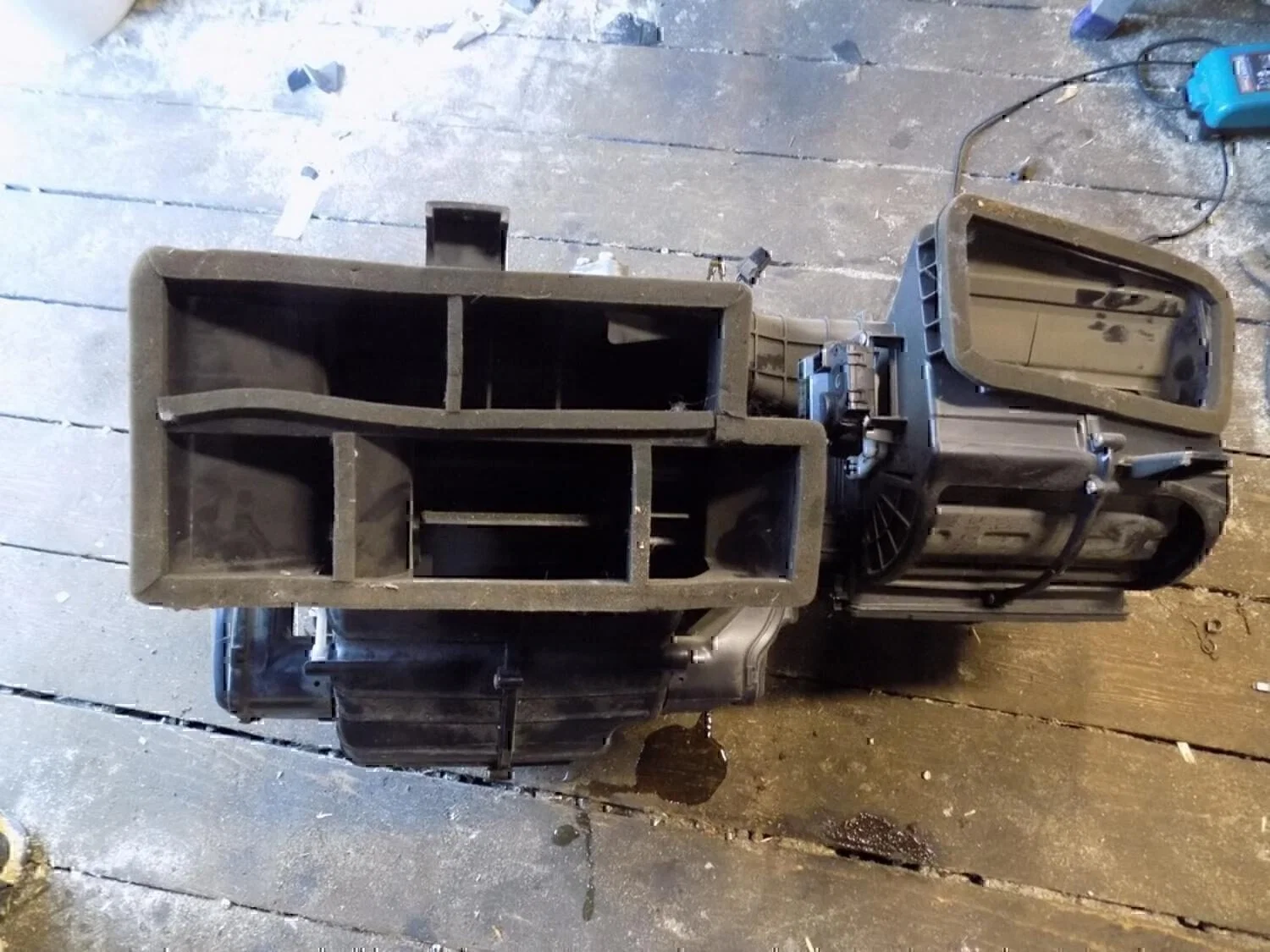Корпус отопителя Hyundai-KIA Tucson 2004-2010 - миниатюра 2
