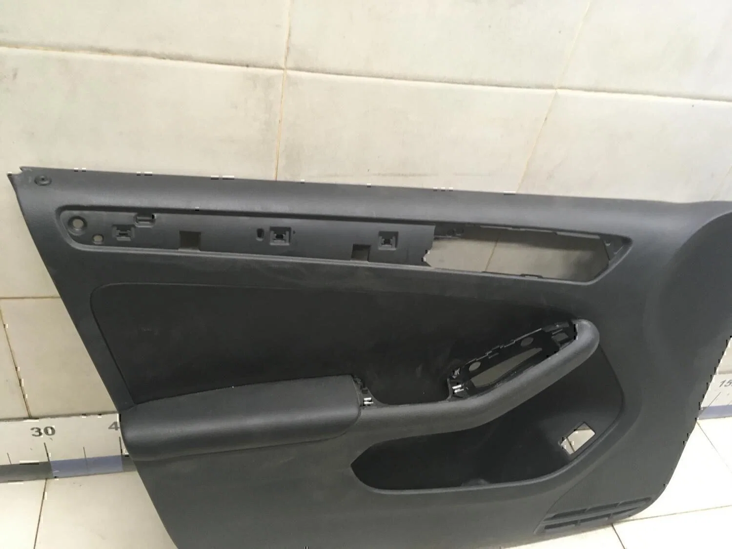 Обшивка двери передней левой VW Jetta 2011> - миниатюра 3