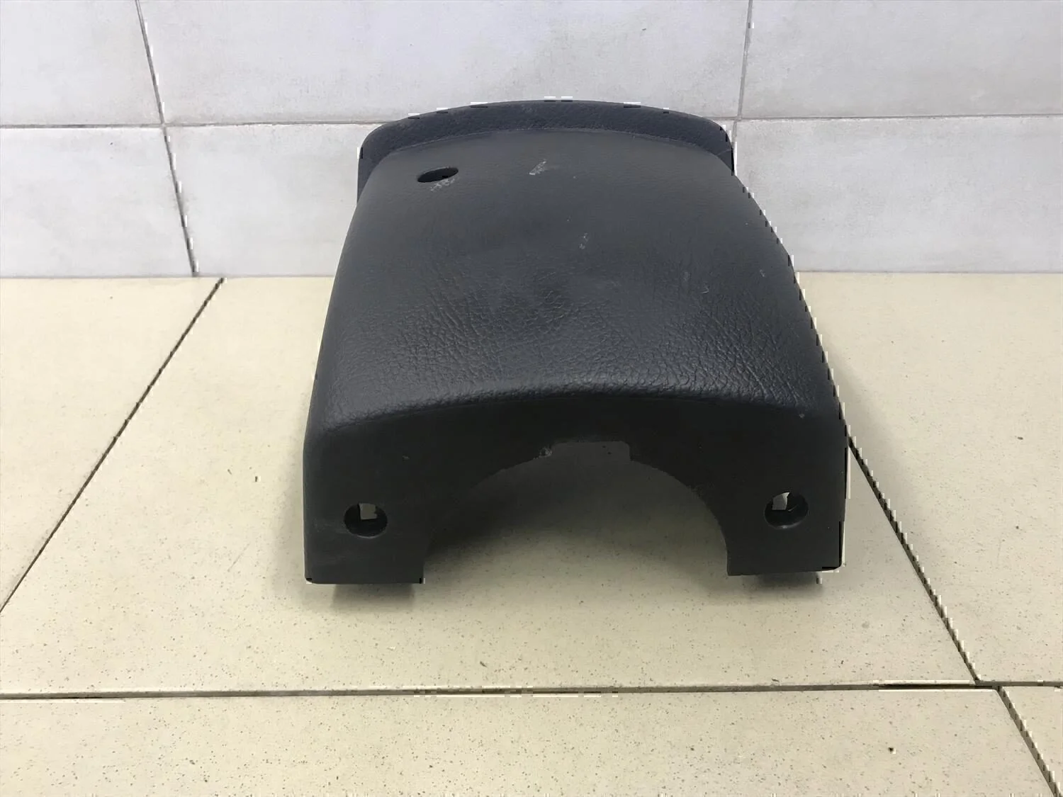Кожух рулевой колонки нижний Hyundai-KIA Mohave 2009> - изображение 1
