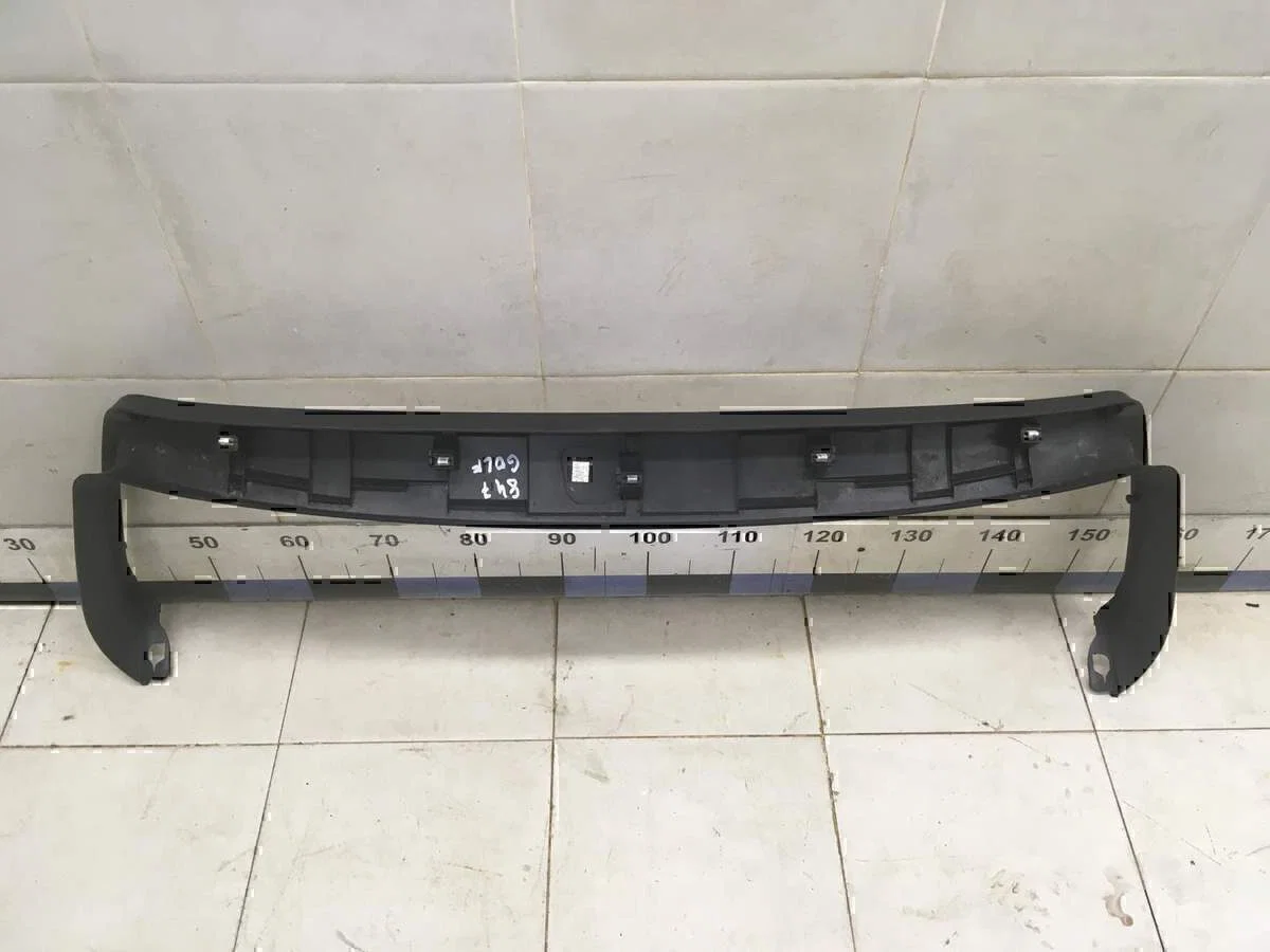 Обшивка двери багажника VW Golf VI 2009-2012 - миниатюра 6