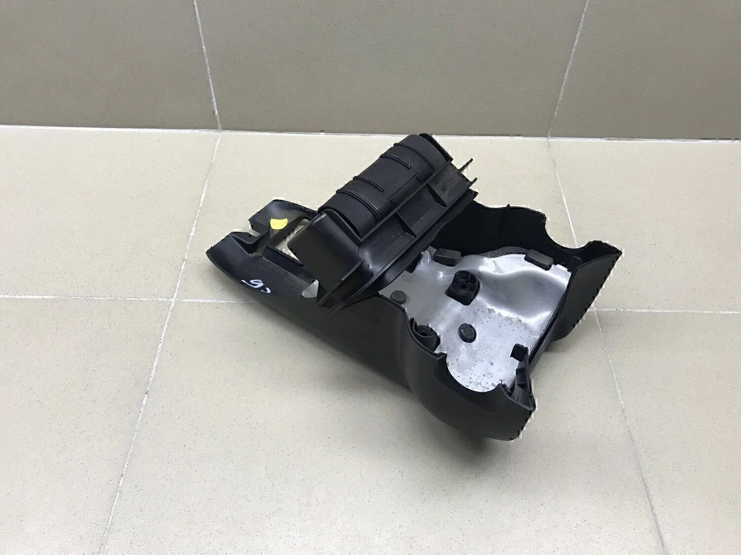 Кожух рулевой колонки нижний VOLVO V50 2004-2012 - миниатюра 3