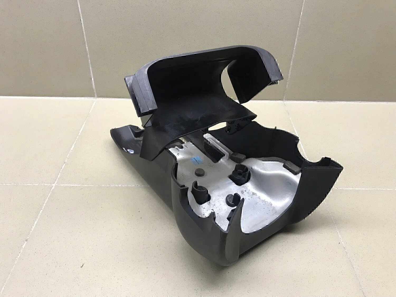 Кожух рулевой колонки нижний VOLVO V50 2004-2012 - миниатюра 6