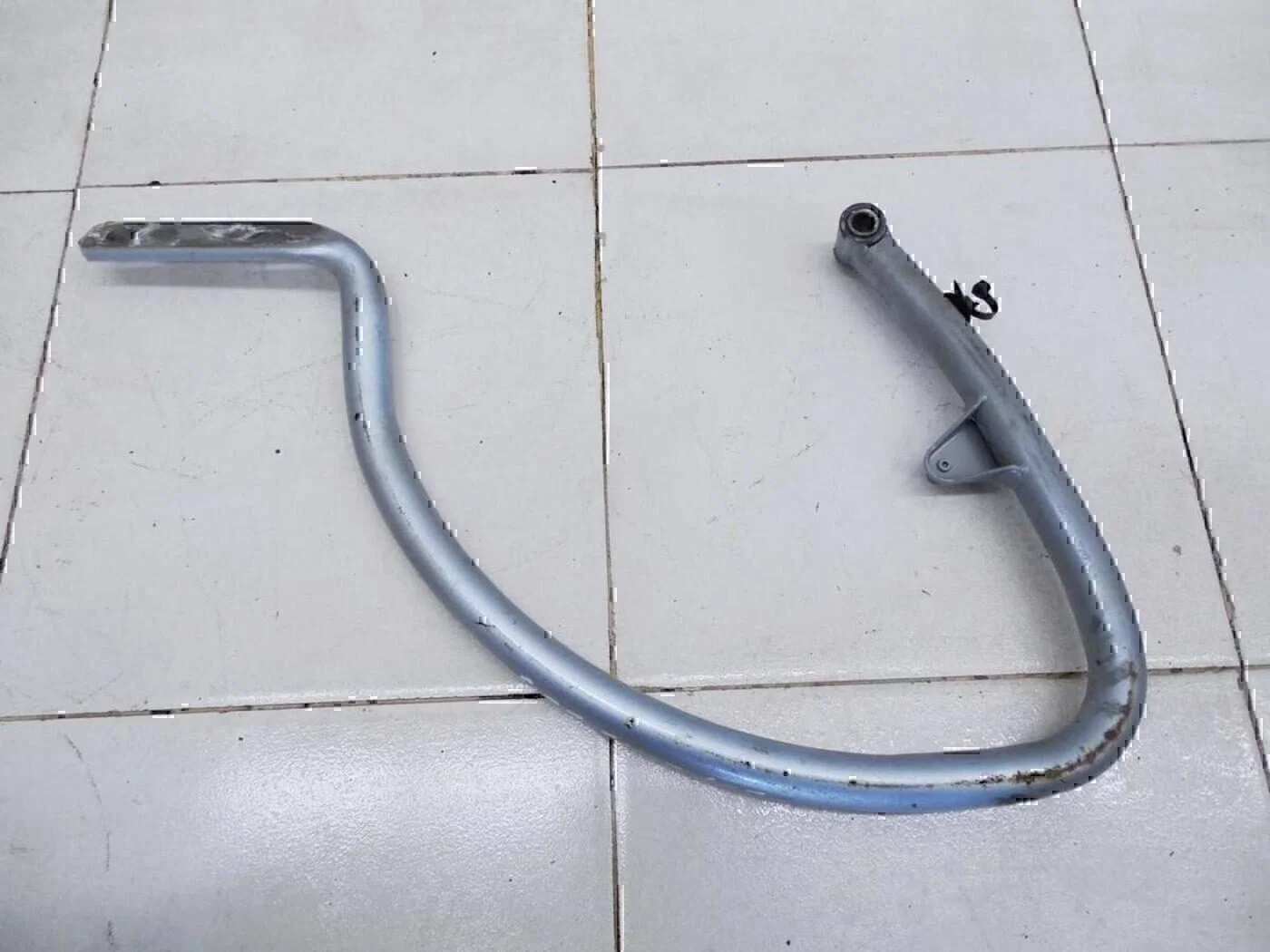 Петля крышки багажника PEUGEOT 607 2000-2010 - миниатюра 2