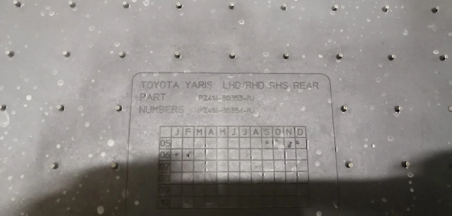 К-кт ковриков TOYOTA Yaris 2005-2011 - миниатюра 8