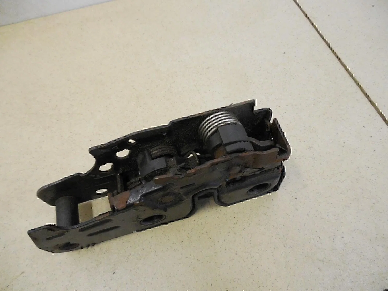 Замок капота VW Golf V 2003-2009 - миниатюра 5