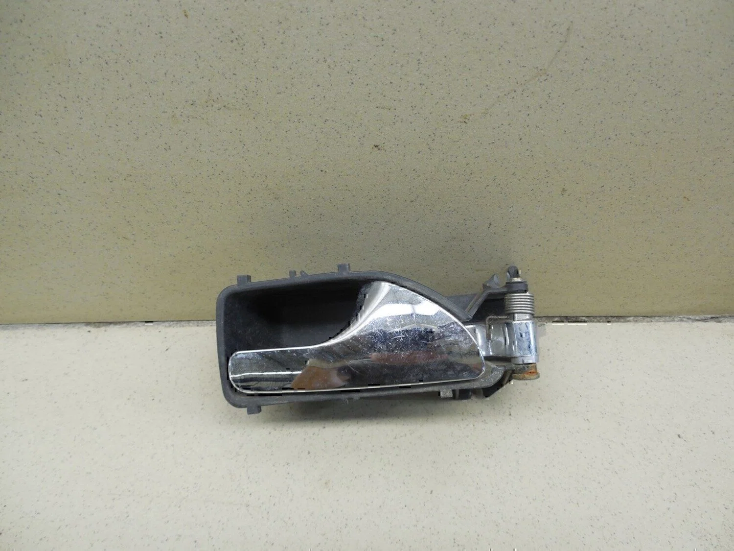 Ручка двери внутренняя правая Chery Amulet (A15) 2006> - изображение 1