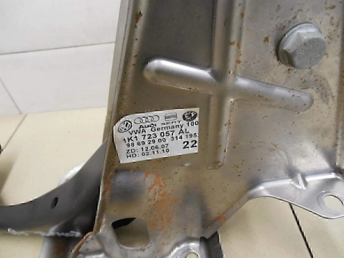 Педаль тормоза Audi Passat [B6] 2005-2010 - миниатюра 5