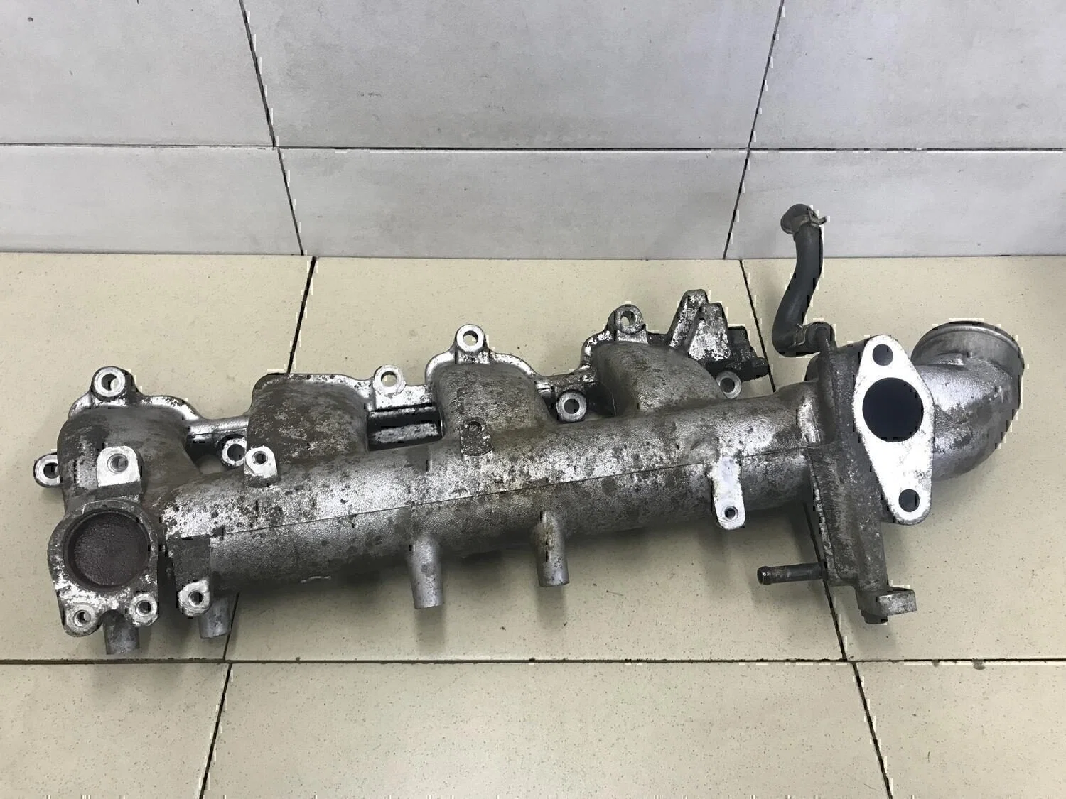 Коллектор впускной NISSAN Almera N16 2000-2006 - миниатюра 6
