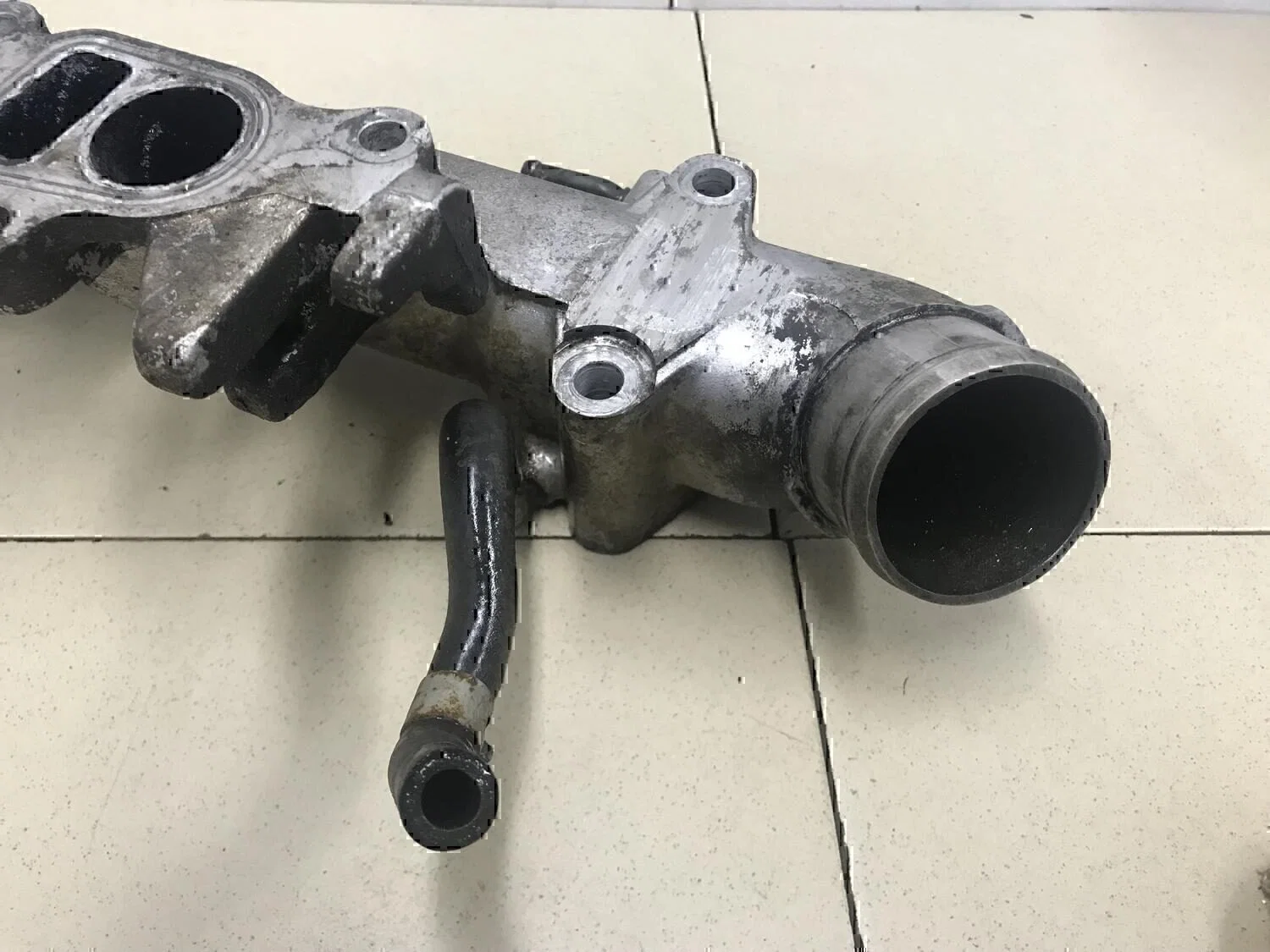 Коллектор впускной NISSAN Almera N16 2000-2006 - миниатюра 9