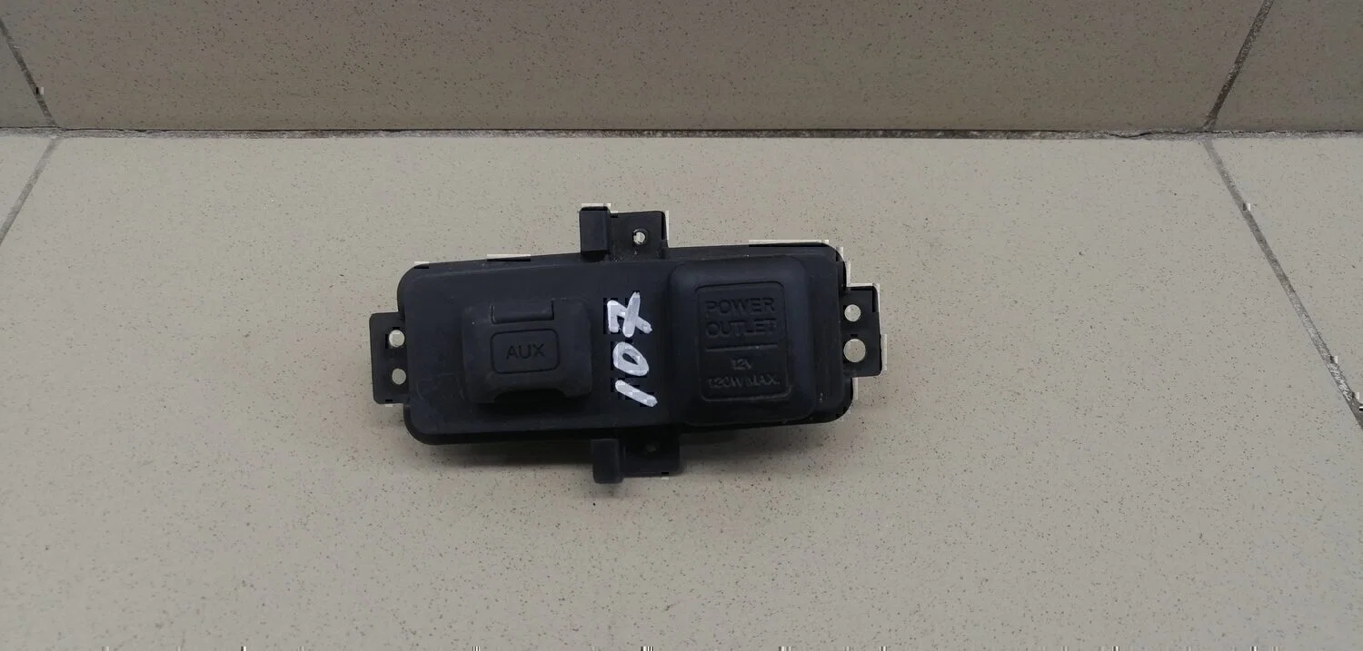 Розетка прикуривателя HONDA CR-V 2007-2012 - изображение 1