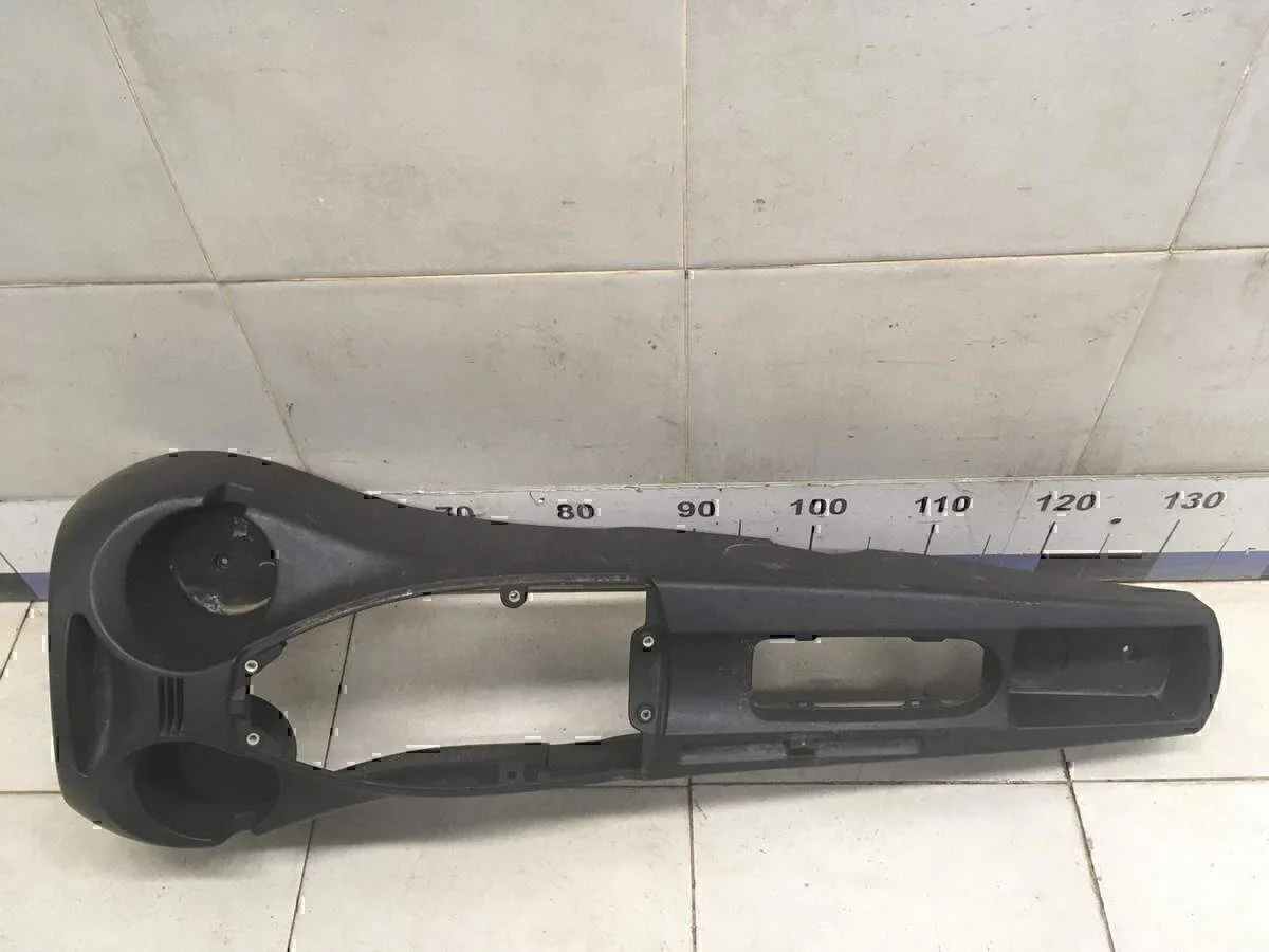 Консоль FORD Focus I 1998-2004 - миниатюра 9