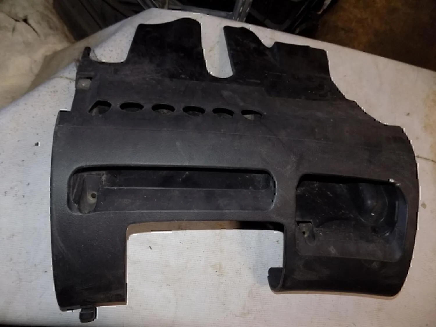 Накладка (кузов внутри) Audi A4 [B5] 1994-2000 - миниатюра 2