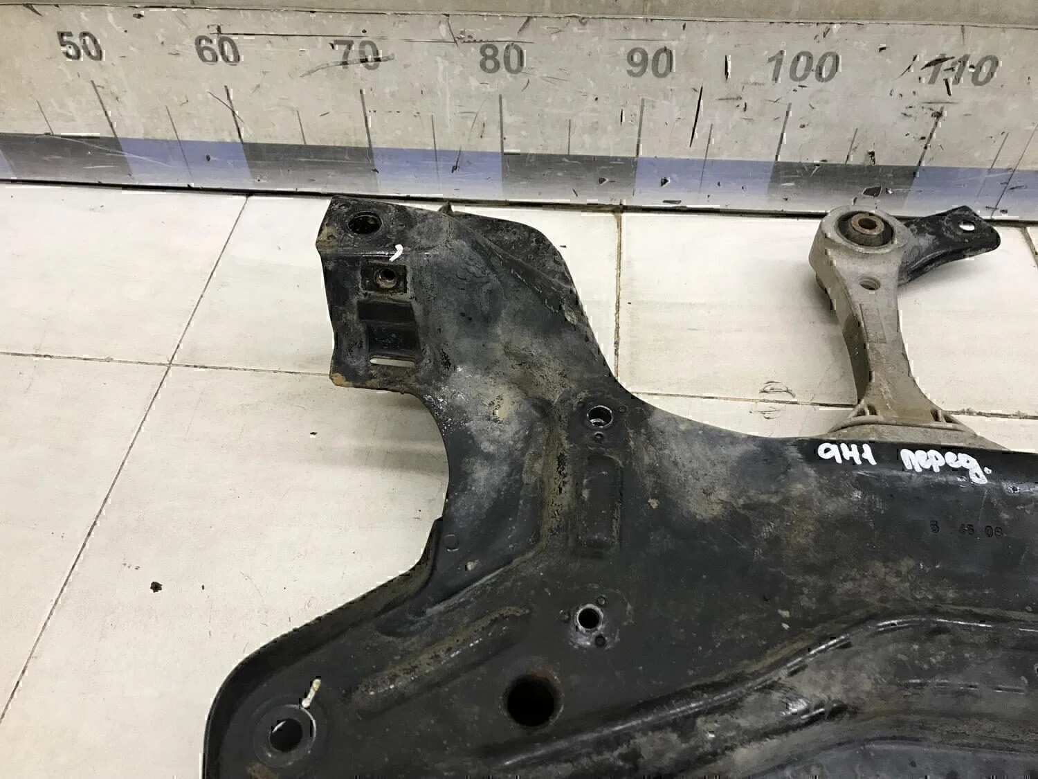 Балка подмоторная Audi A3 (8L1) 1996-2003 - миниатюра 5