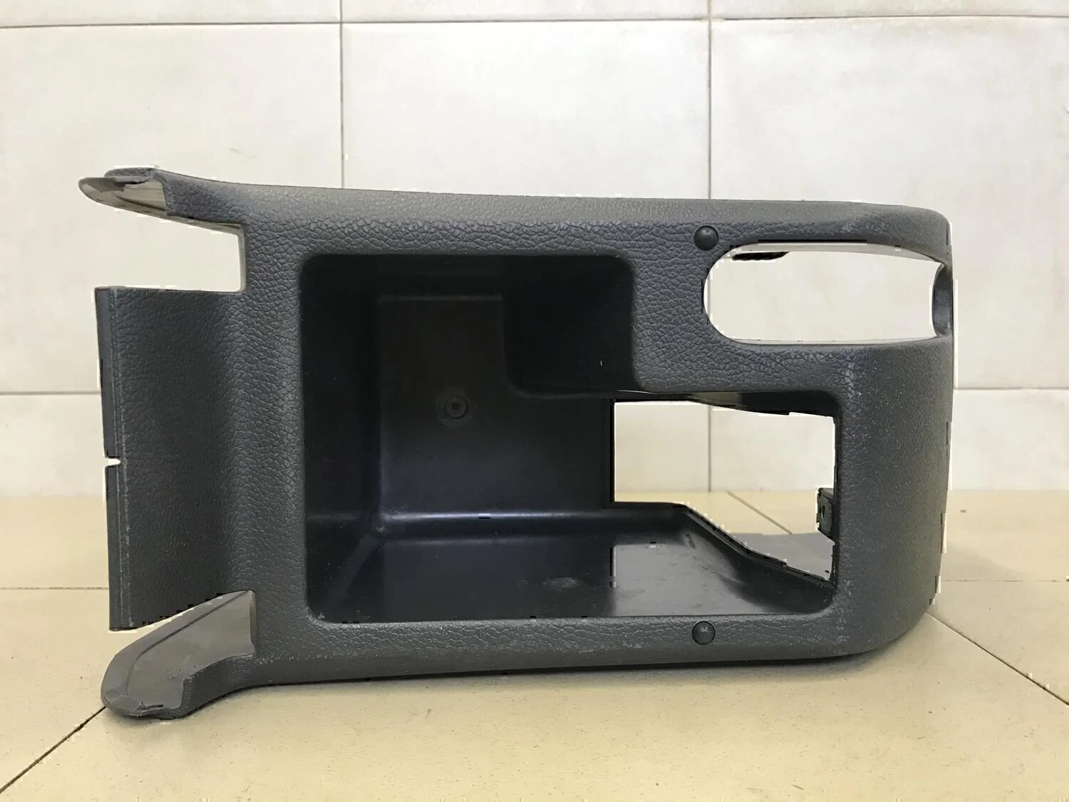 Подлокотник VW Golf V 2003-2009 - миниатюра 5