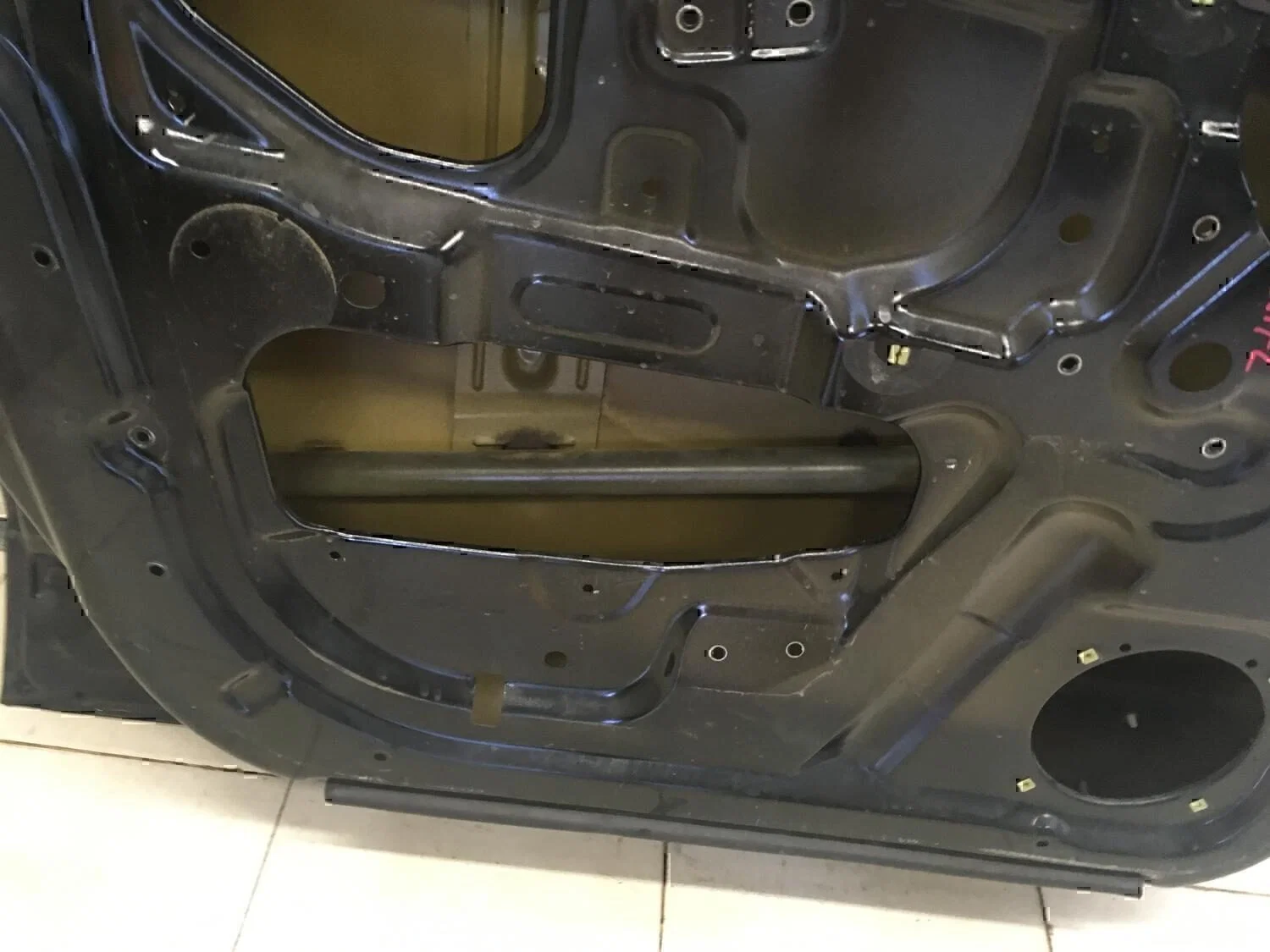 Дверь передняя левая Chevrolet Captiva (C100) 2006-2010 - миниатюра 10
