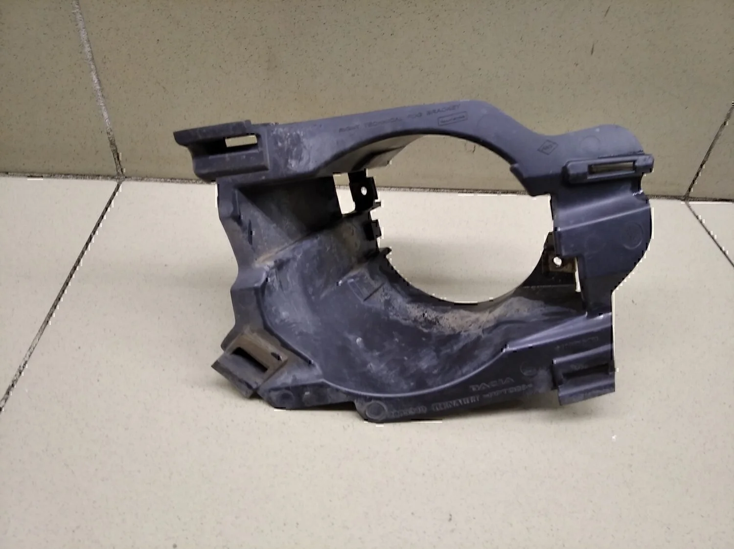 Кронштейн фары противотуманной правой RENAULT Clio/Symbol 1998-2008 - миниатюра 2