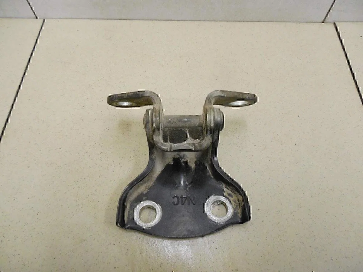Петля двери задней Chevrolet Lacetti 2003-2013 - миниатюра 2