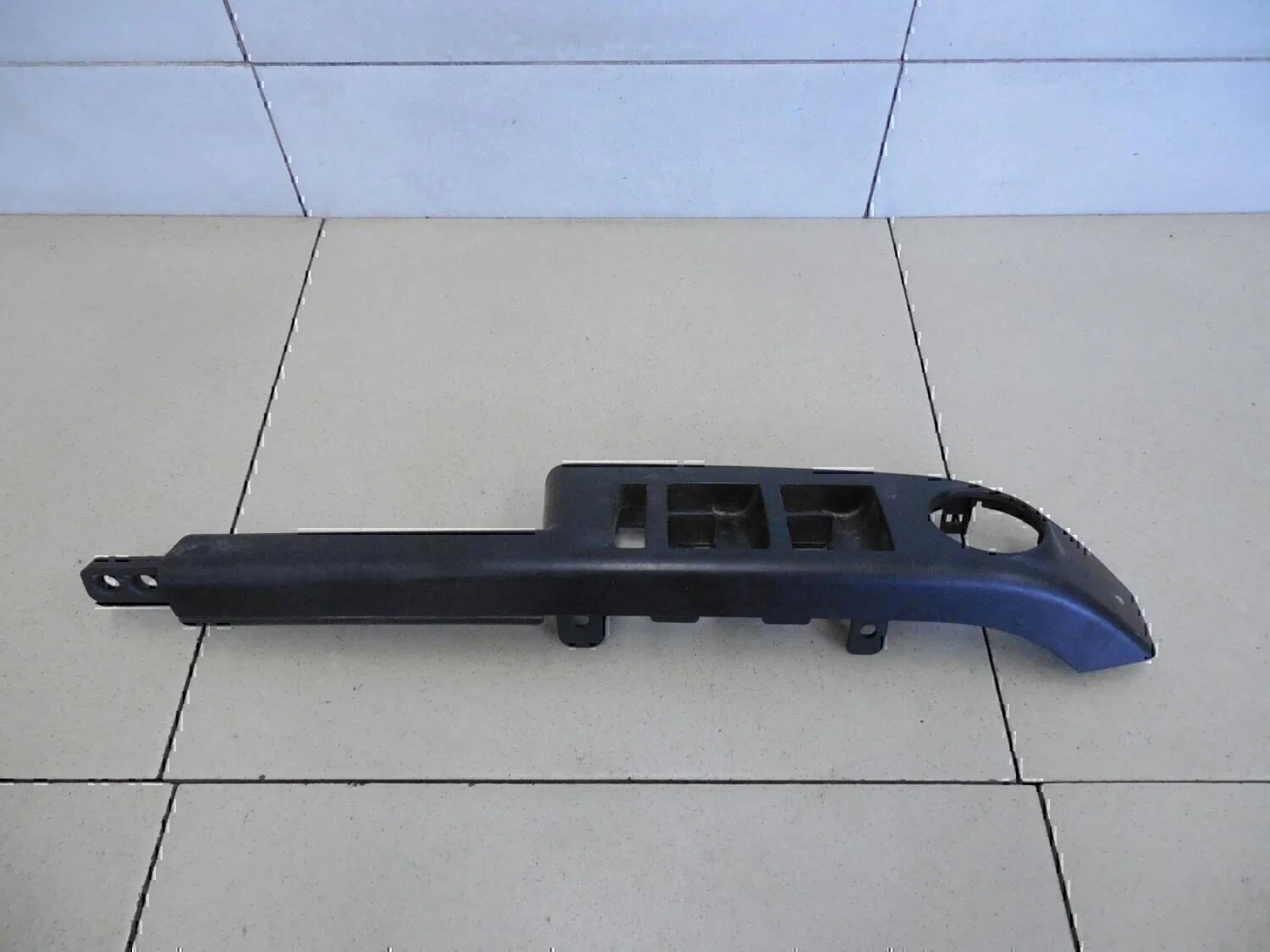 Накладка блока управления стеклоподъемниками Chevrolet Aveo (T300) 2011> - миниатюра 3