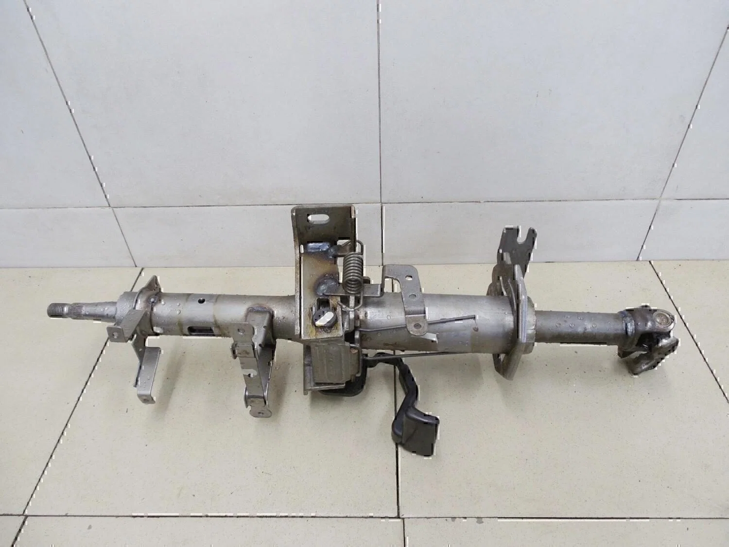 Колонка рулевая NISSAN Almera Tino 2000-2006 - миниатюра 2