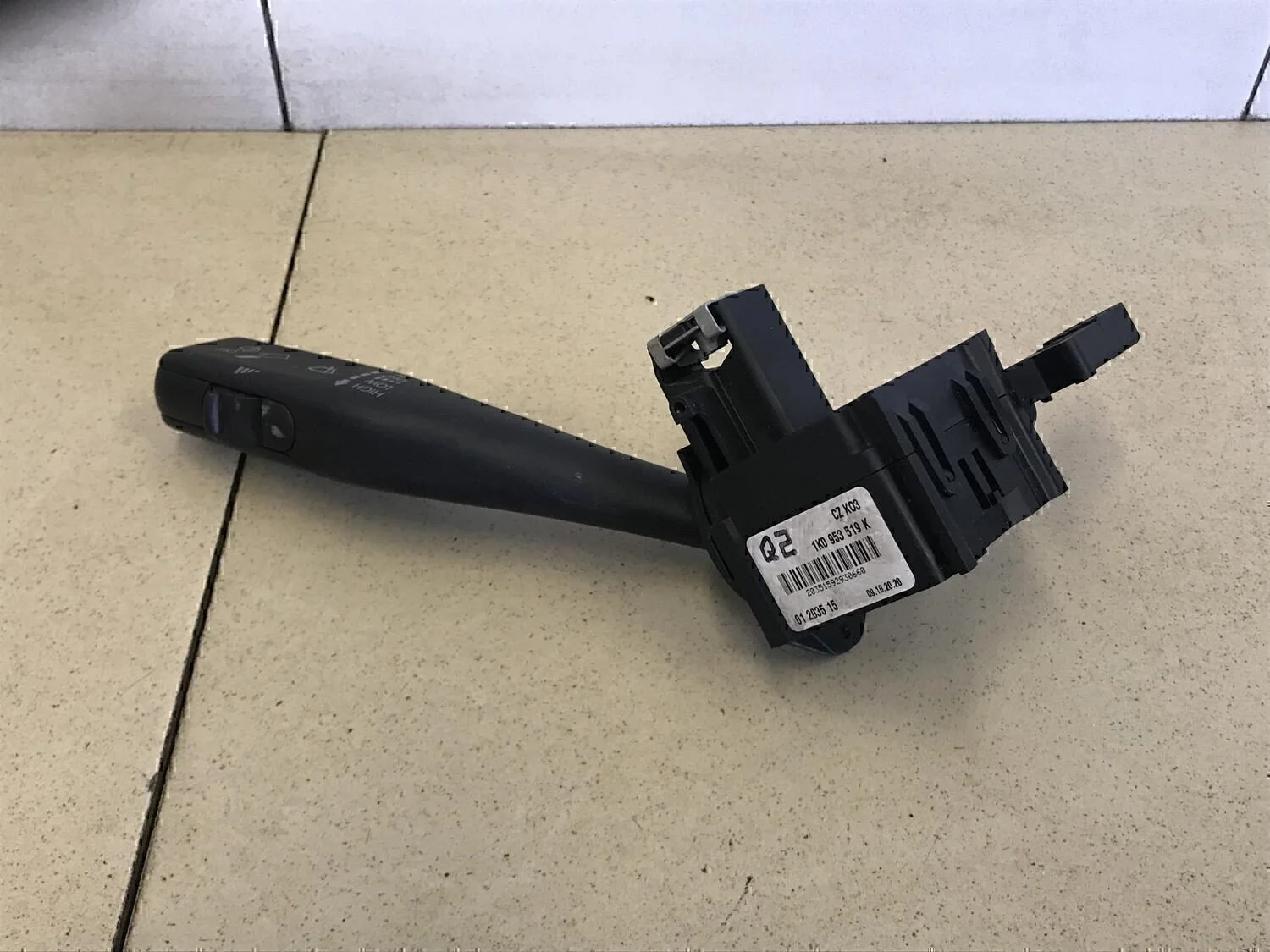 Переключатель стеклоочистителей Audi Tiguan 2007-2011 - миниатюра 3
