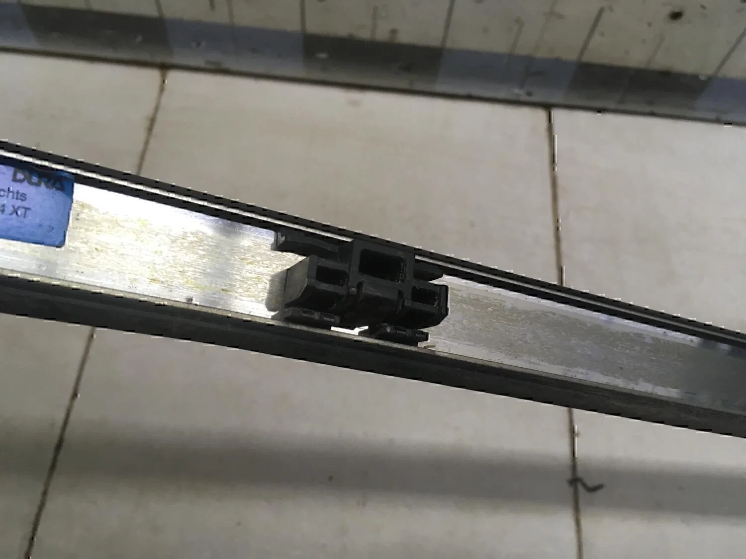 Молдинг крыши правый Peugeot-Citroen C4 2005-2011 - миниатюра 10