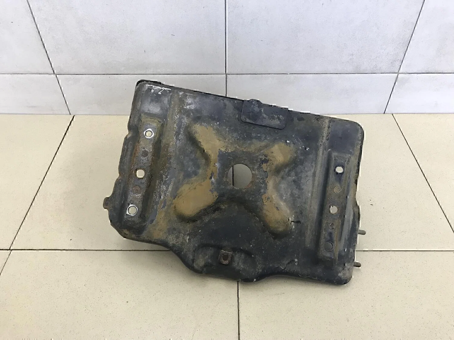 Крепление аккумулятора SUZUKI SX4 2006-2013 - миниатюра 3