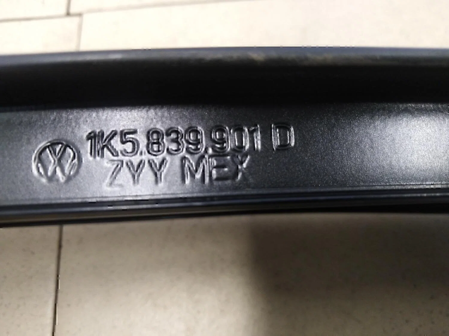 Накладка двери задней левой VW Jetta 2006-2011 - миниатюра 4