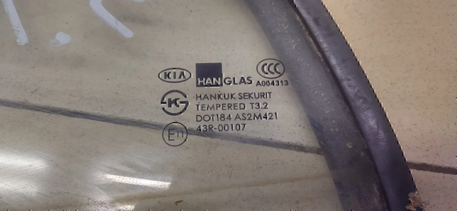 Стекло двери задней левой (форточка) Hyundai-KIA RIO 2000-2004 - миниатюра 4
