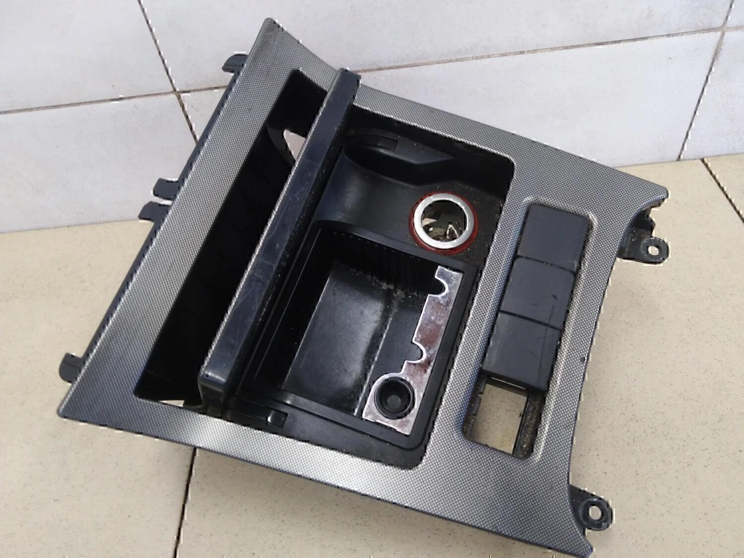 Пепельница передняя VW Golf V 2003-2009 - миниатюра 2